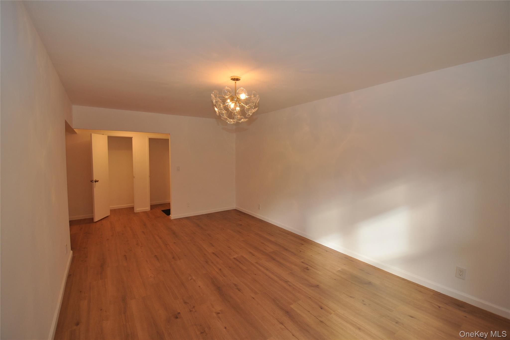 #2 photo, 329 Palmer Terrace, Mamaroneck , NY 10543