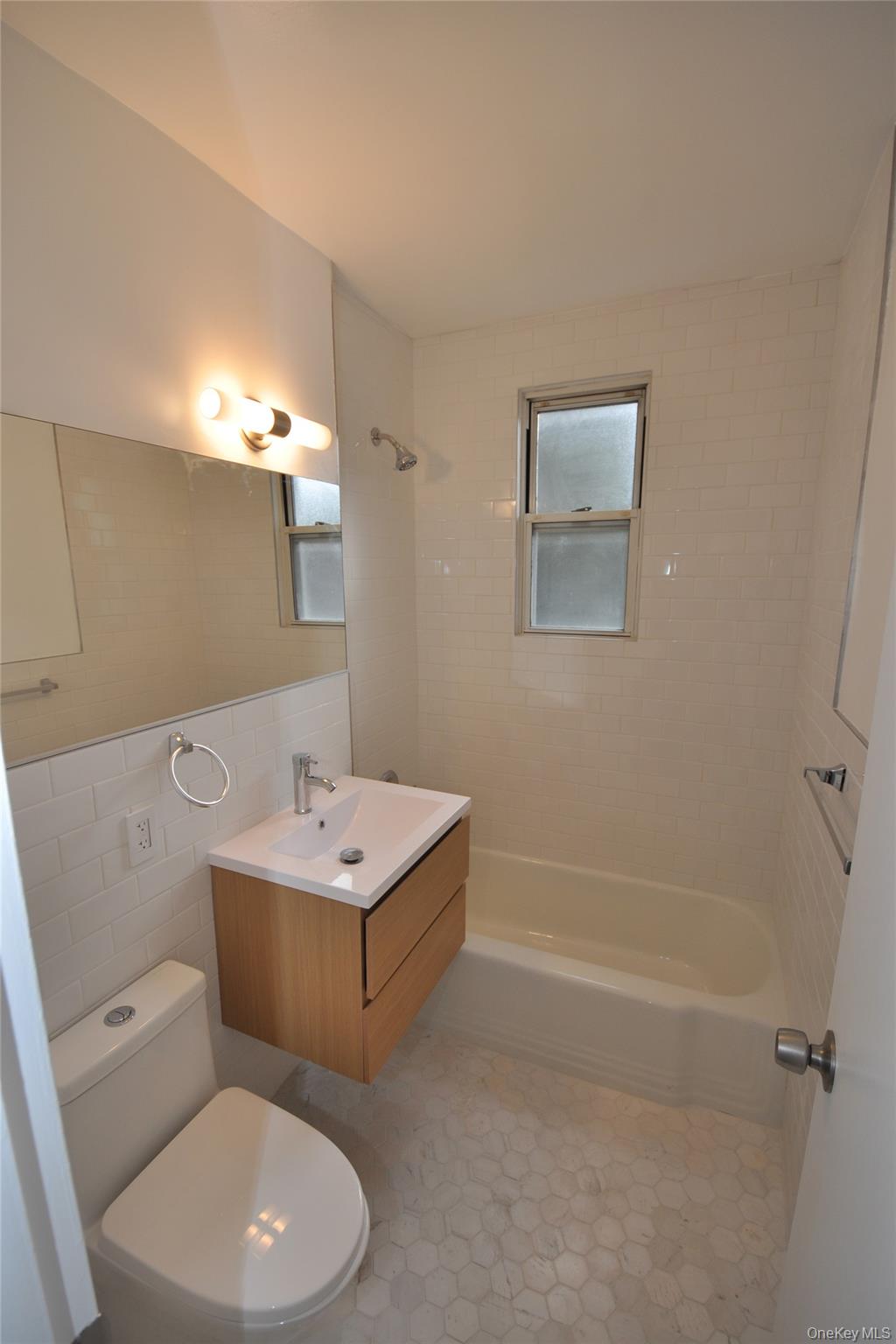 #20 photo, 329 Palmer Terrace, Mamaroneck , NY 10543