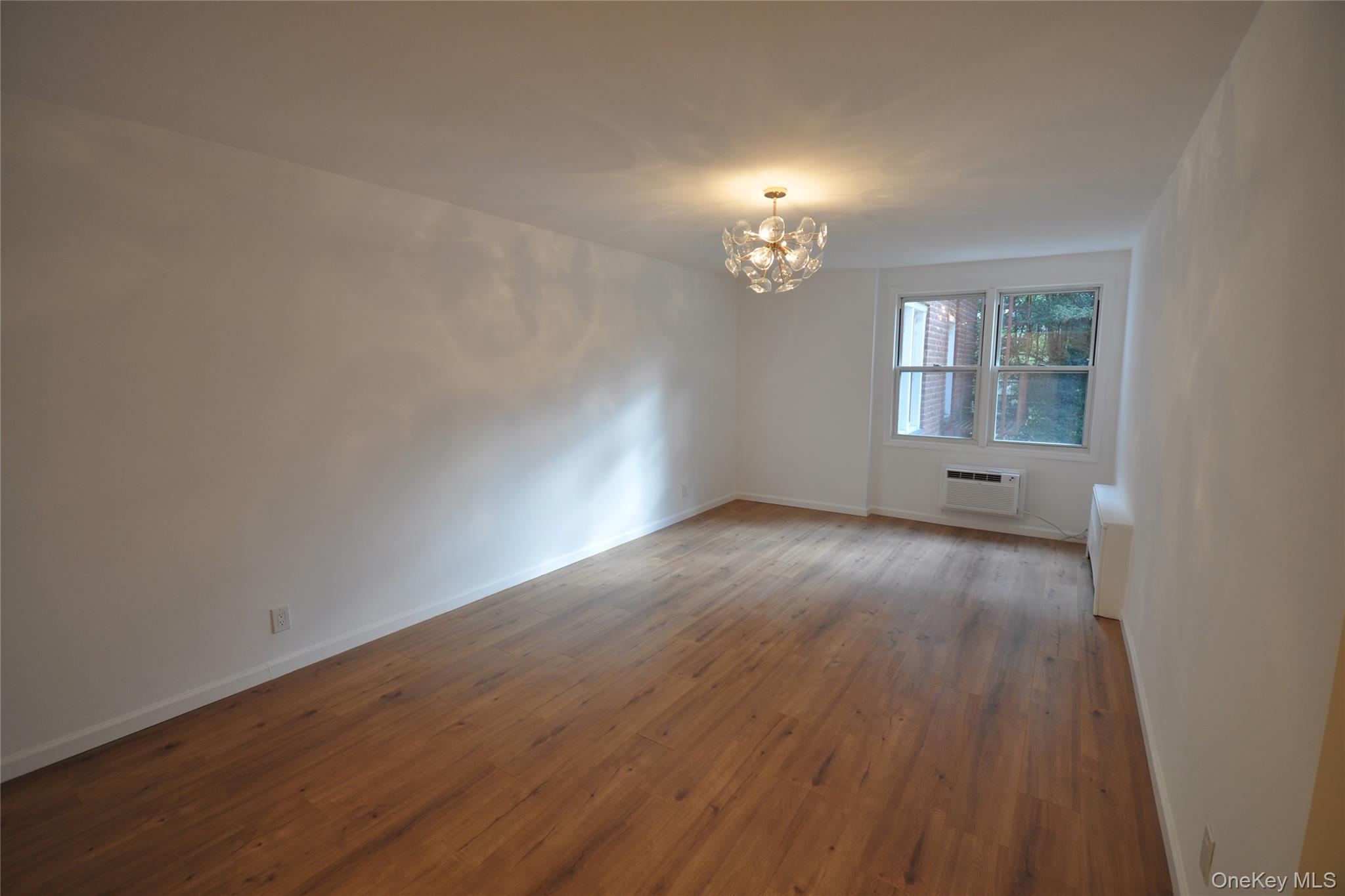 #5 photo, 329 Palmer Terrace, Mamaroneck , NY 10543