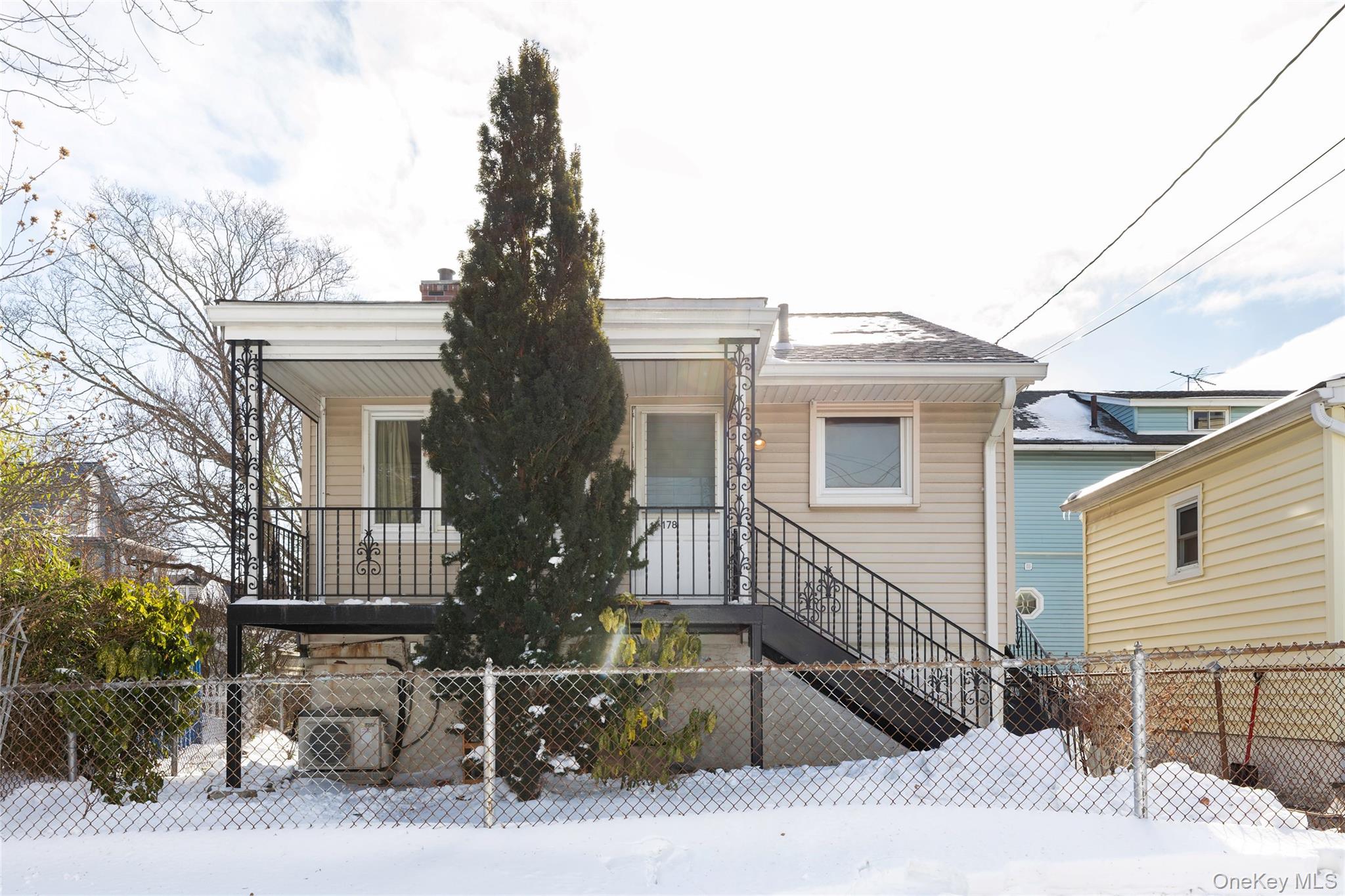 #1 photo, 178 Beach Street, ब्रोंक्स Bronx , NY 10464