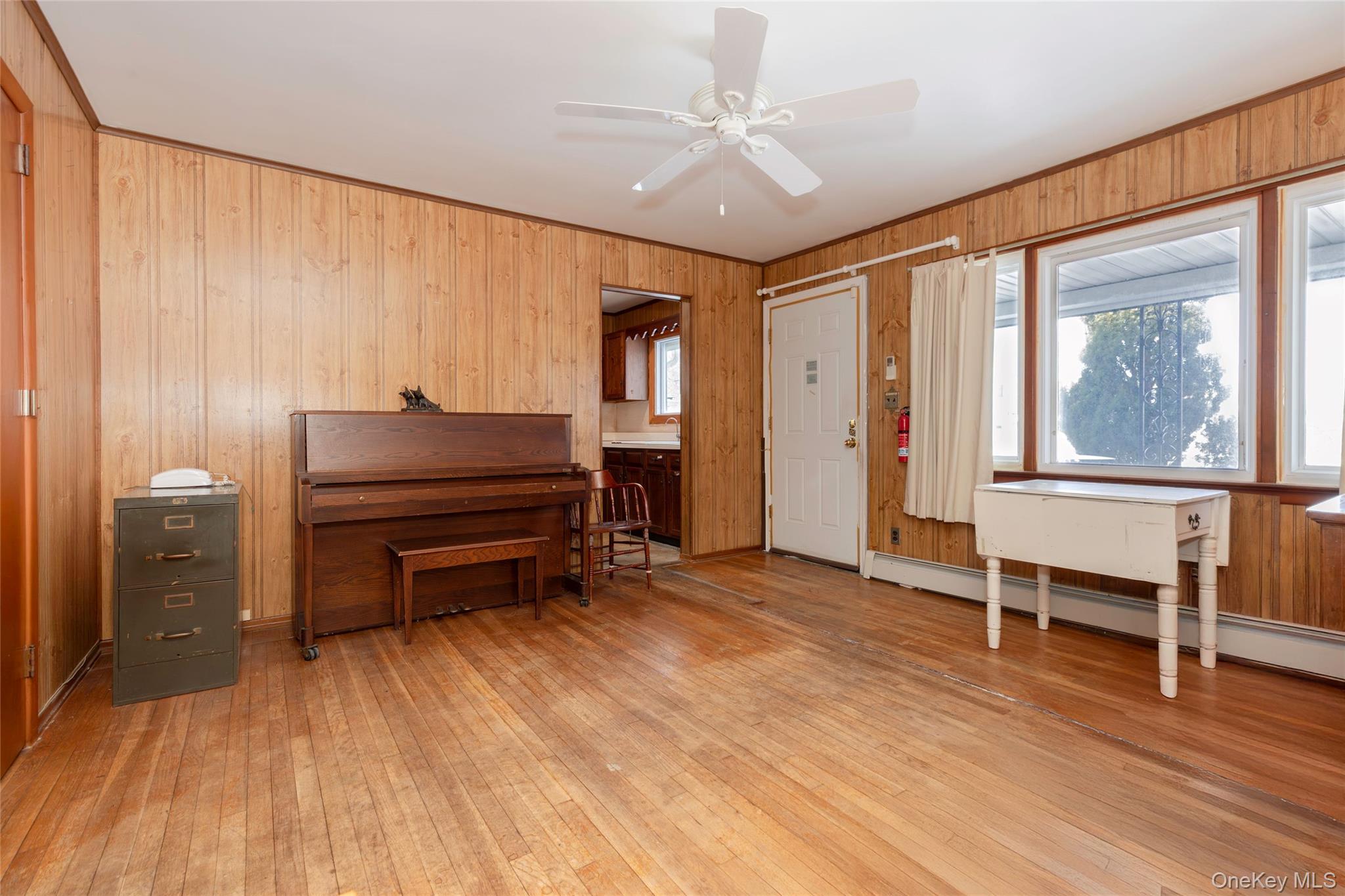 #6 photo, 178 Beach Street, ब्रोंक्स Bronx , NY 10464