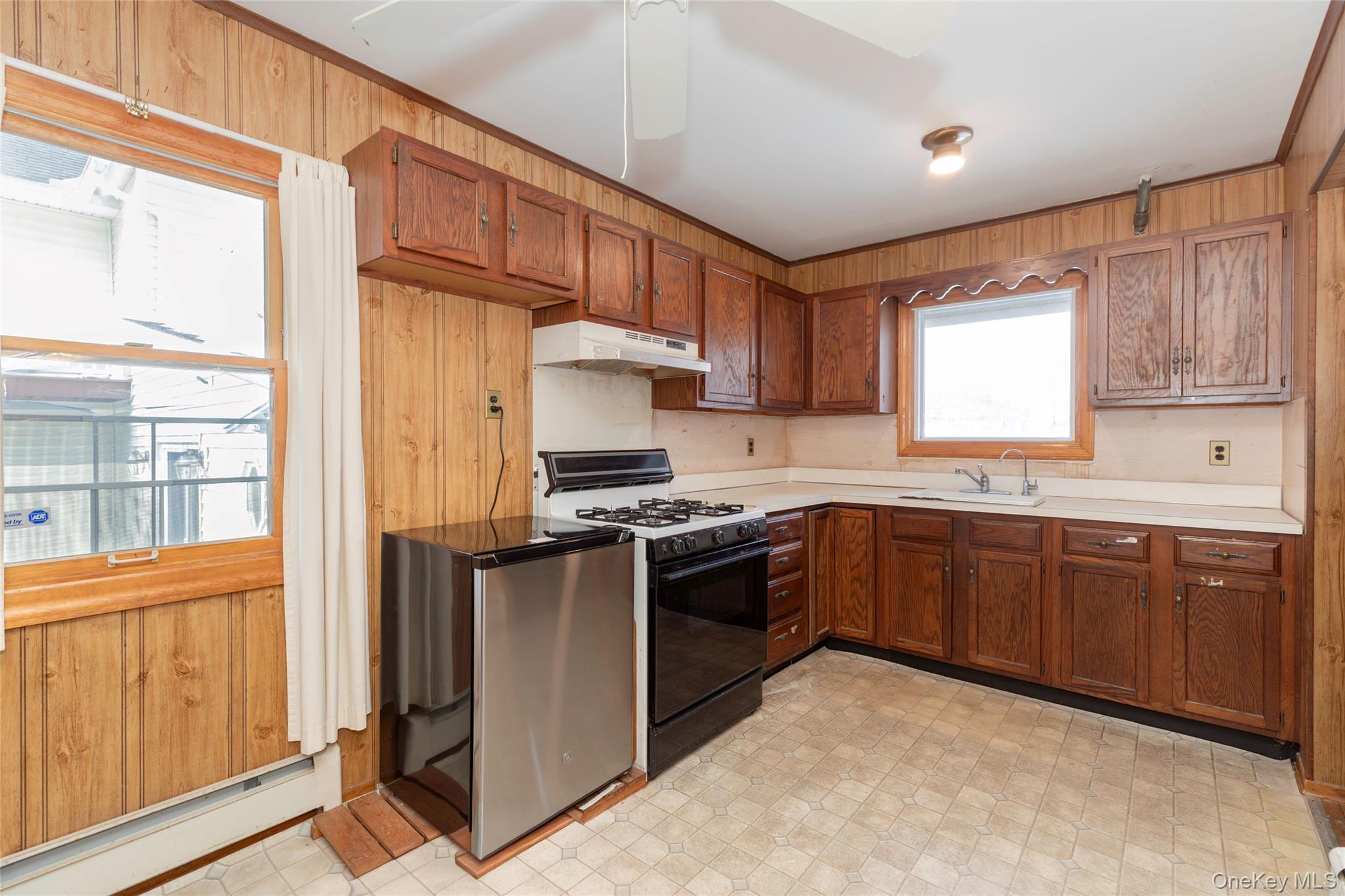 #7 photo, 178 Beach Street, ब्रोंक्स Bronx , NY 10464