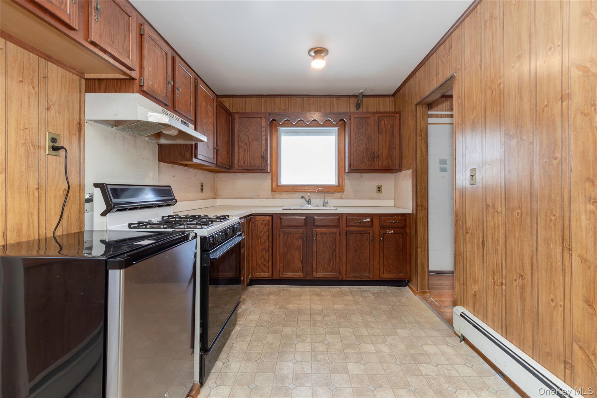 #8 photo, 178 Beach Street, ब्रोंक्स Bronx , NY 10464