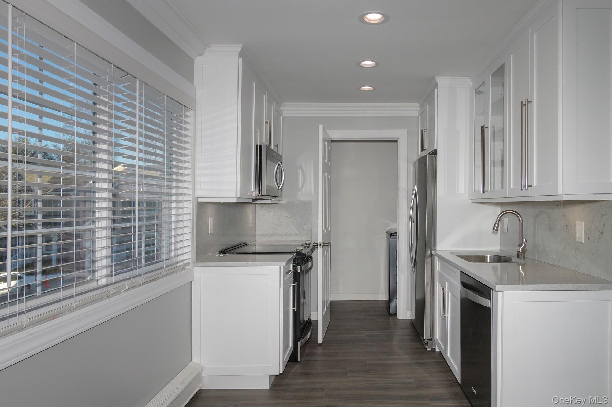 #5 photo, 37 Victorian Court, सफ़ोक काउंटी Holtsville , NY 11742