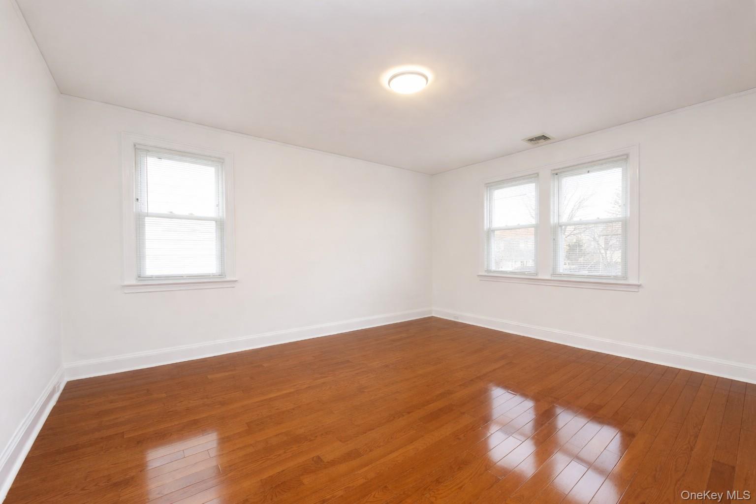 #16 photo, 166-36 23rd Avenue, 뉴욕퀸즈 Whitestone , NY 11357