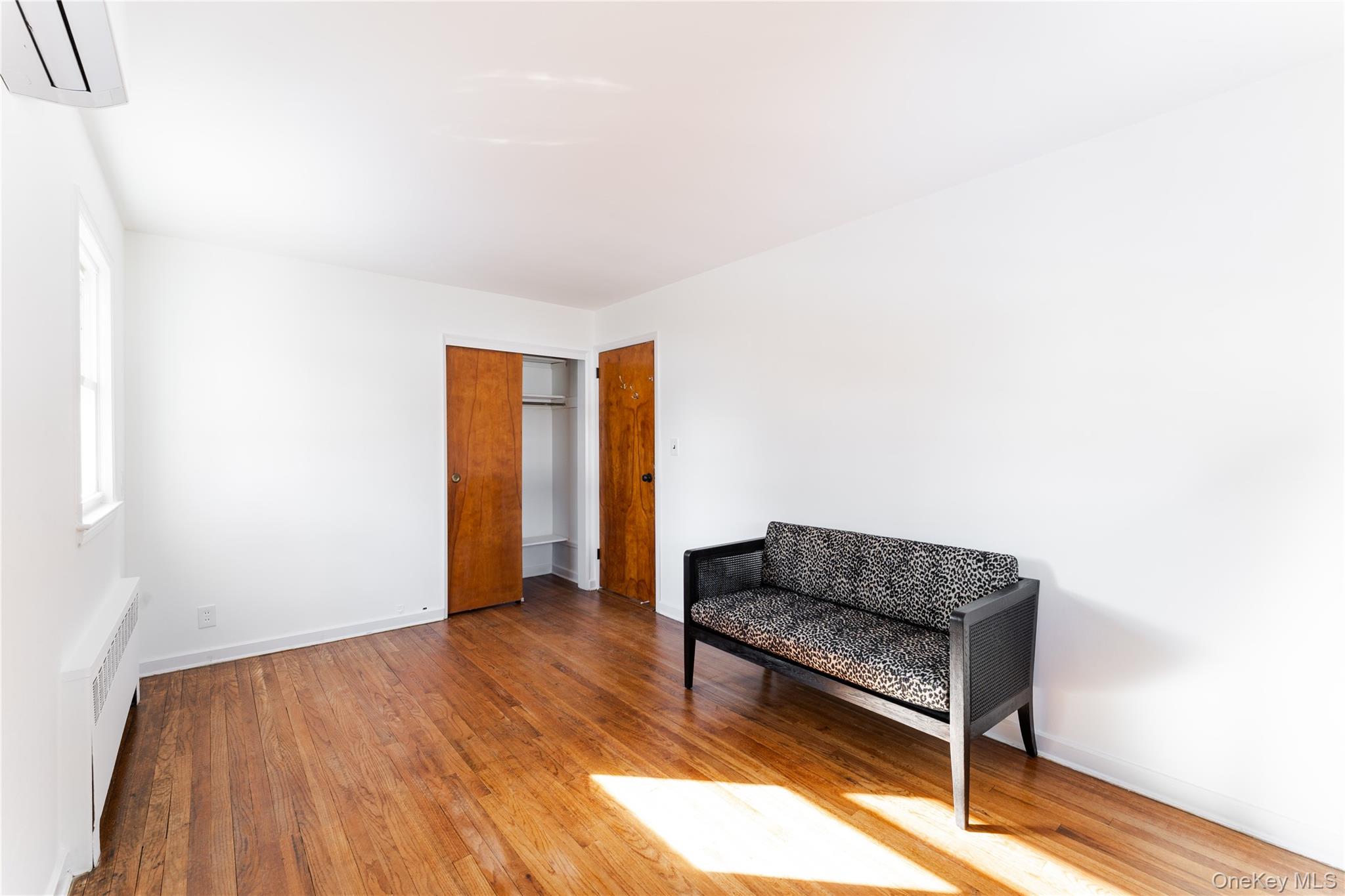 #17 photo, 84 Russell Road, Garden City , NY 11530