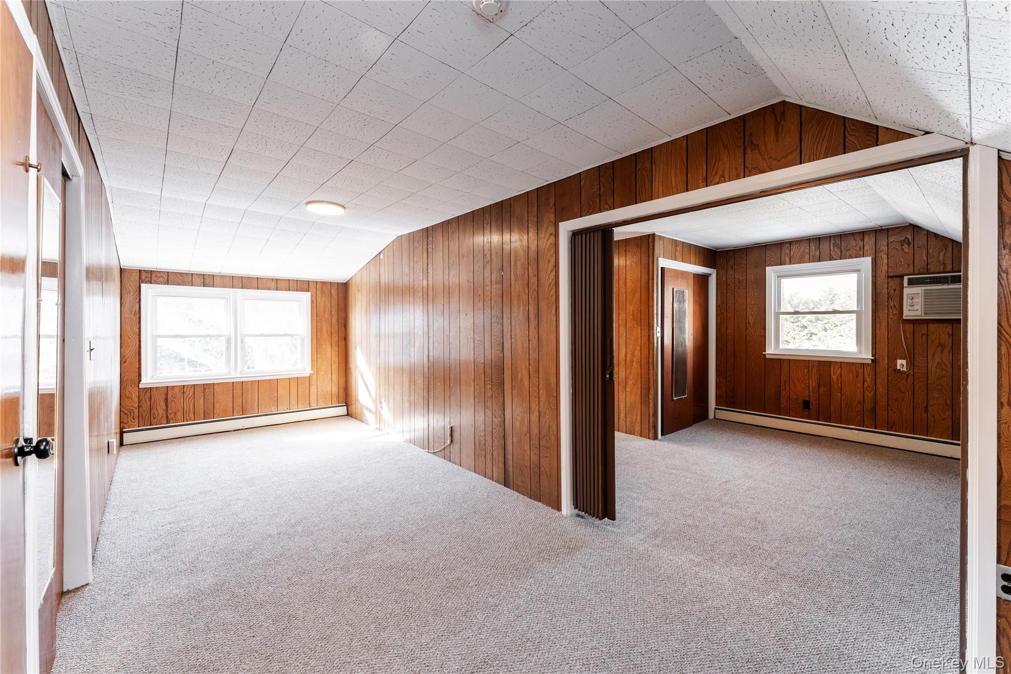 #18 photo, 84 Russell Road, Garden City , NY 11530