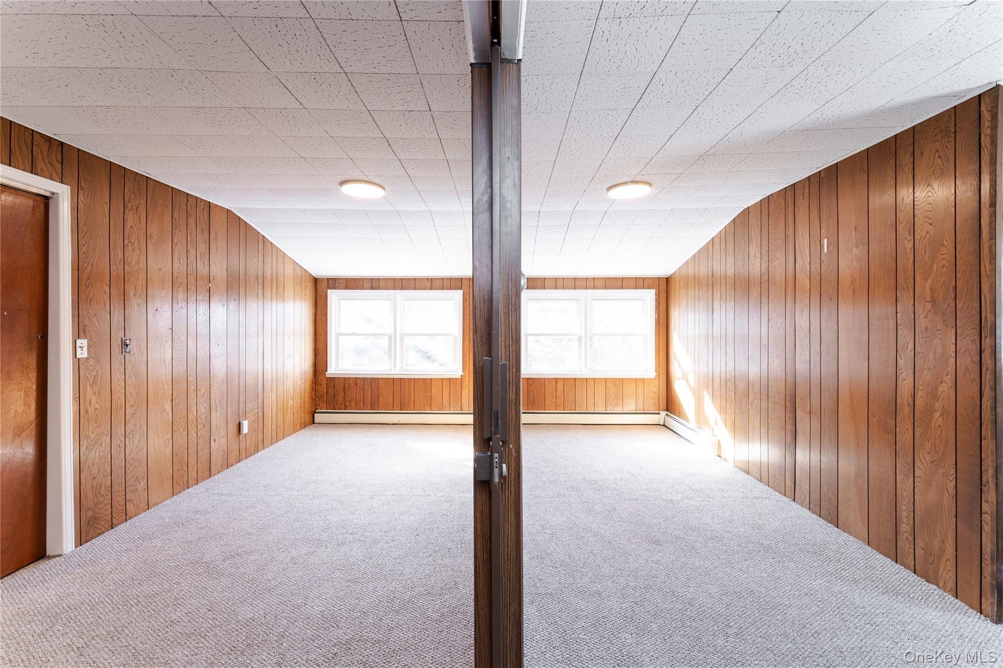 #19 photo, 84 Russell Road, Garden City , NY 11530