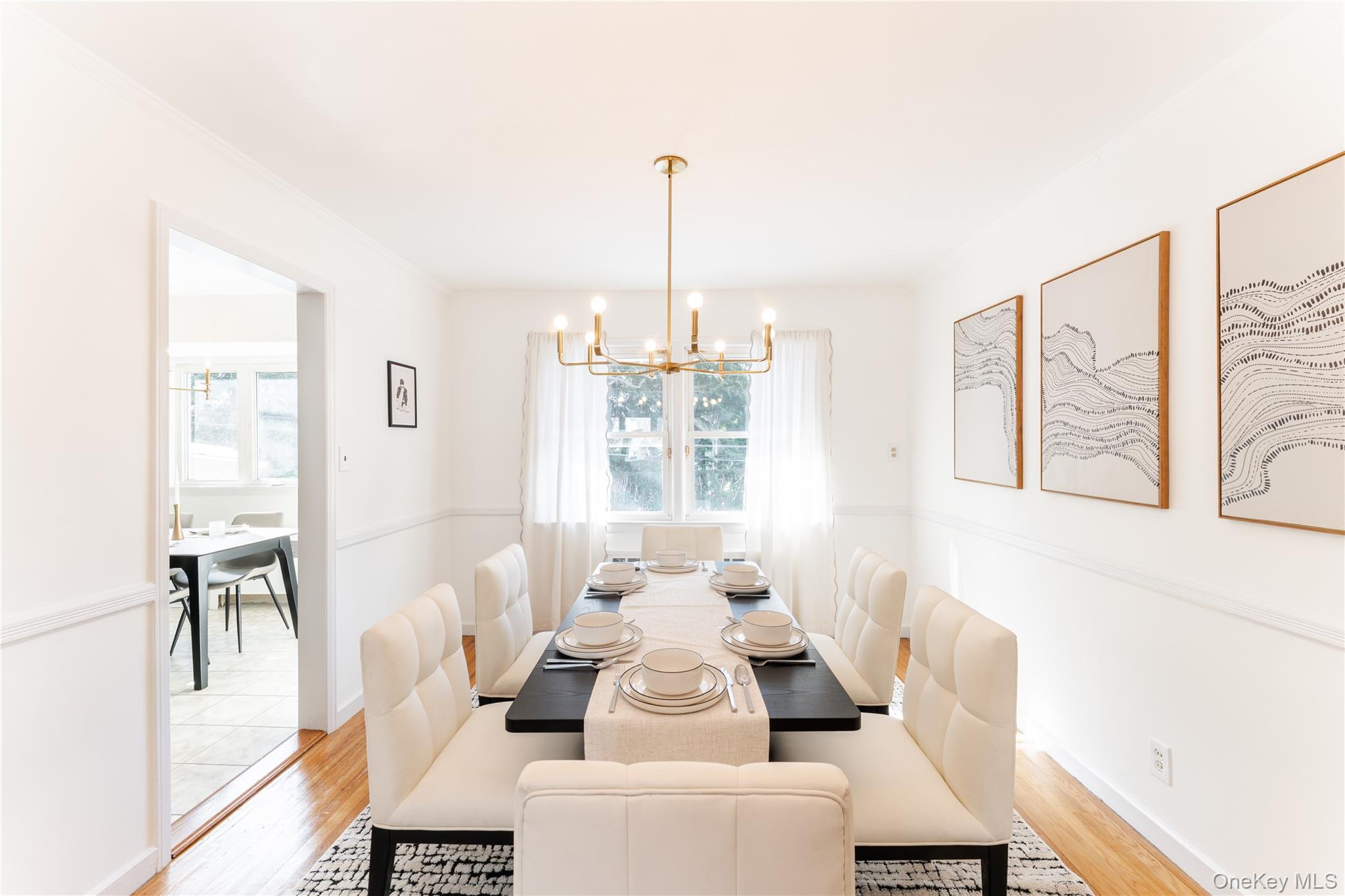 #7 photo, 84 Russell Road, Garden City , NY 11530