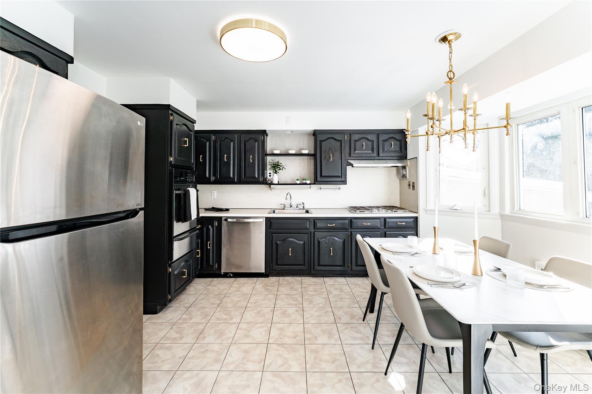 #8 photo, 84 Russell Road, Garden City , NY 11530