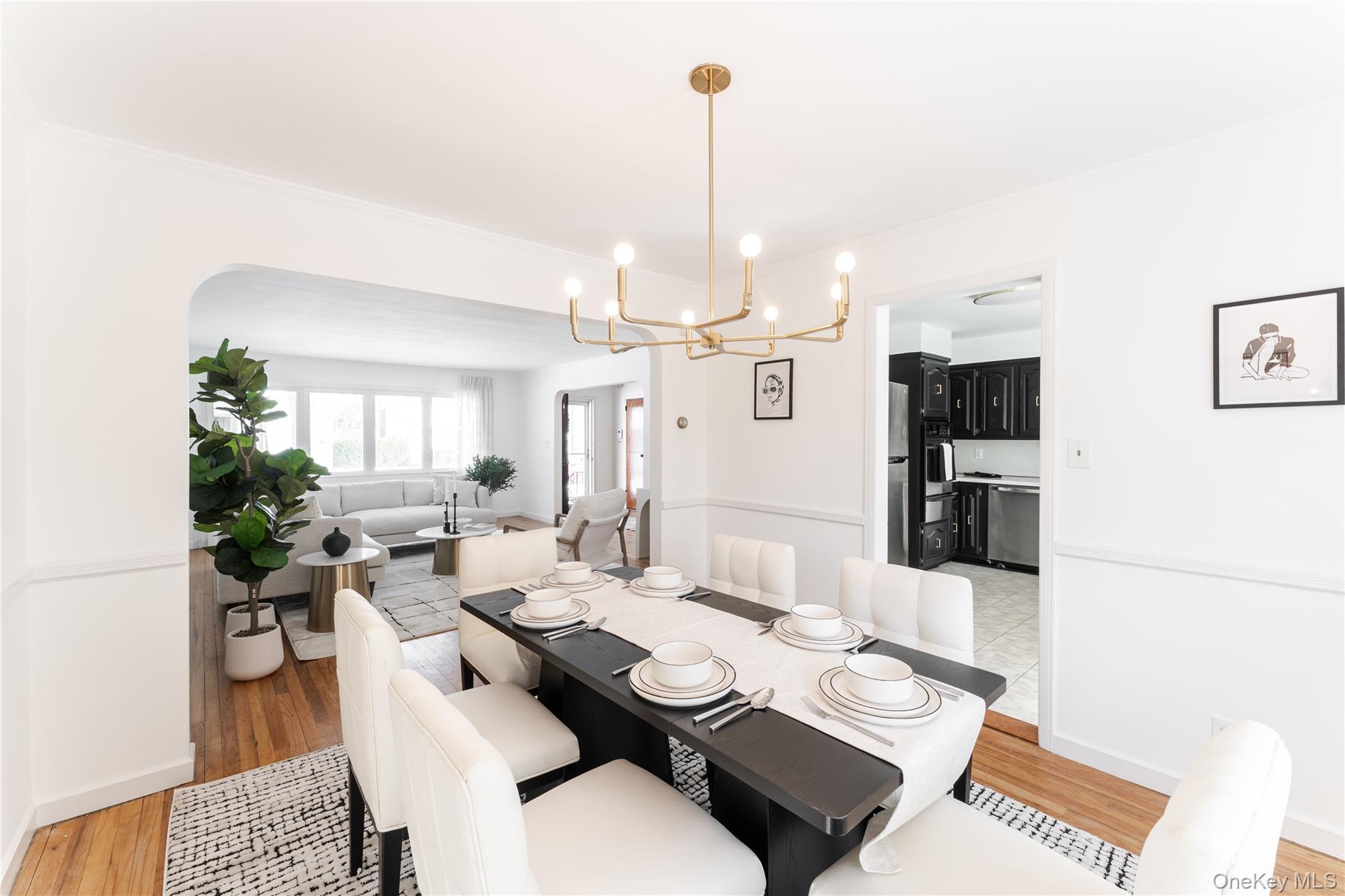 #9 photo, 84 Russell Road, Garden City , NY 11530