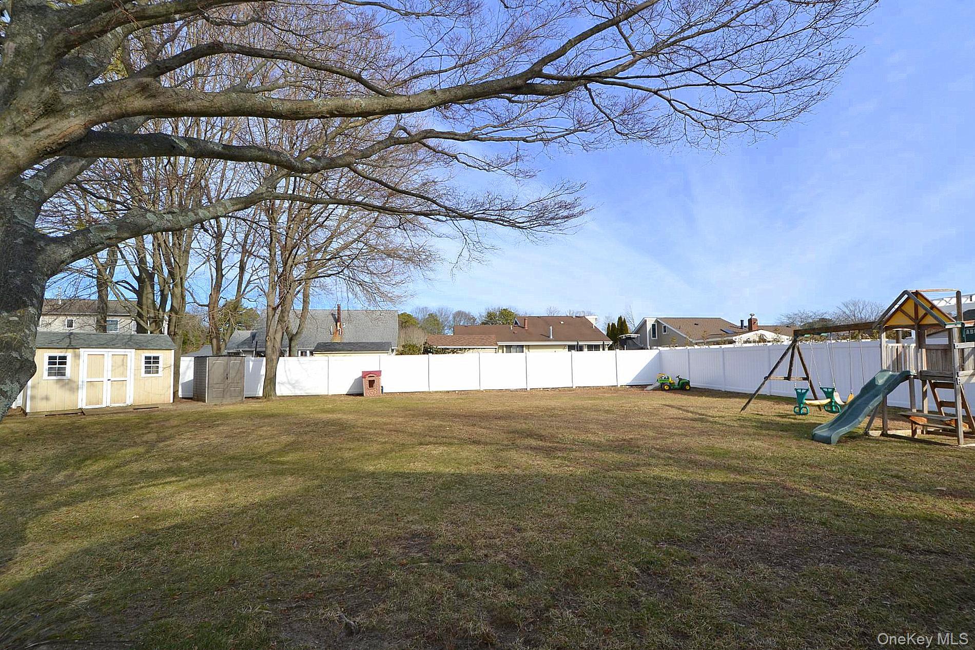 #14 photo, 133 Inverness Road, 롱 아일랜드 Holbrook , NY 11741