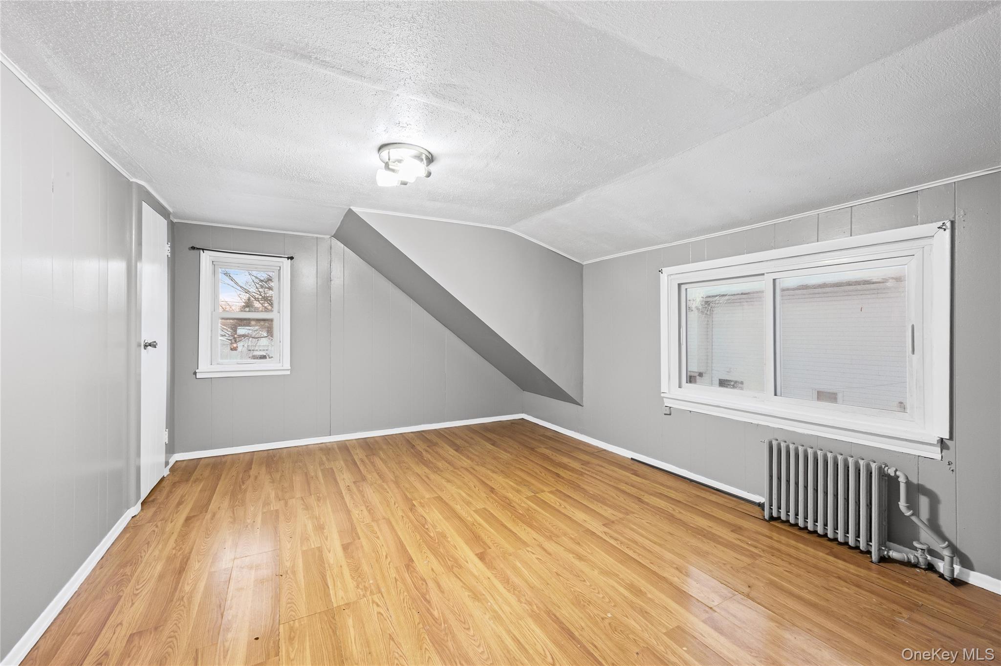 #12 photo, 136 N Delaware Avenue, Lindenhurst , NY 11757