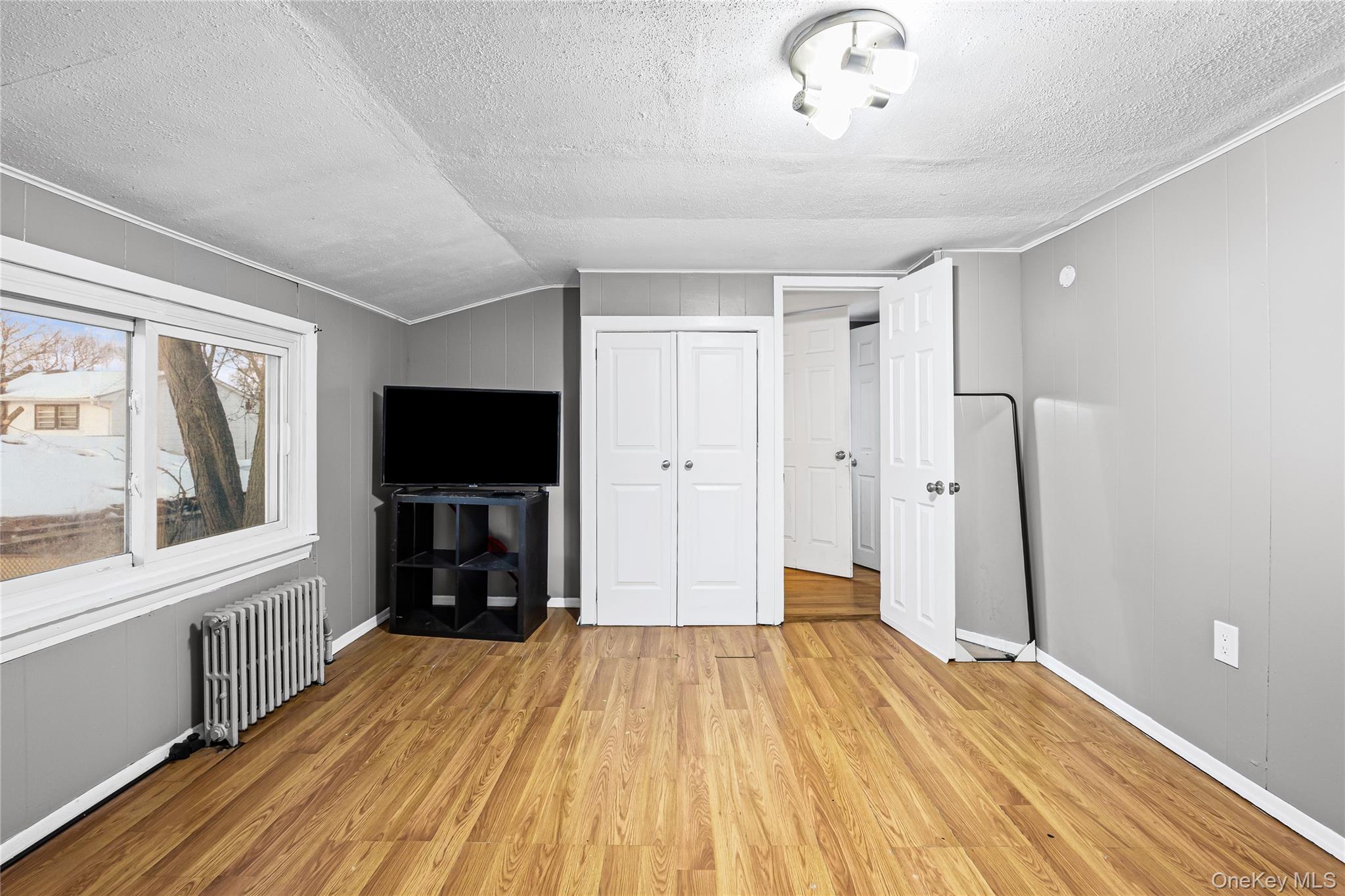 #14 photo, 136 N Delaware Avenue, Lindenhurst , NY 11757