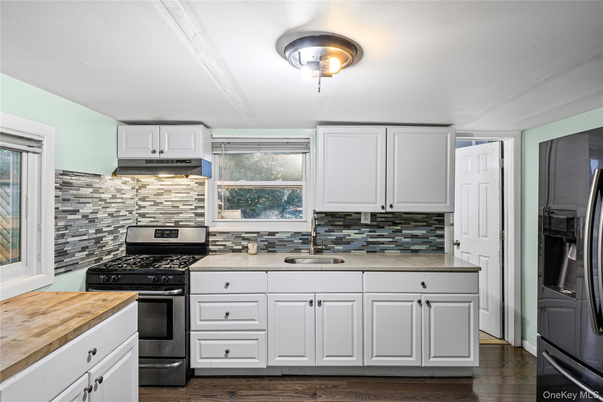 #3 photo, 136 N Delaware Avenue, Lindenhurst , NY 11757