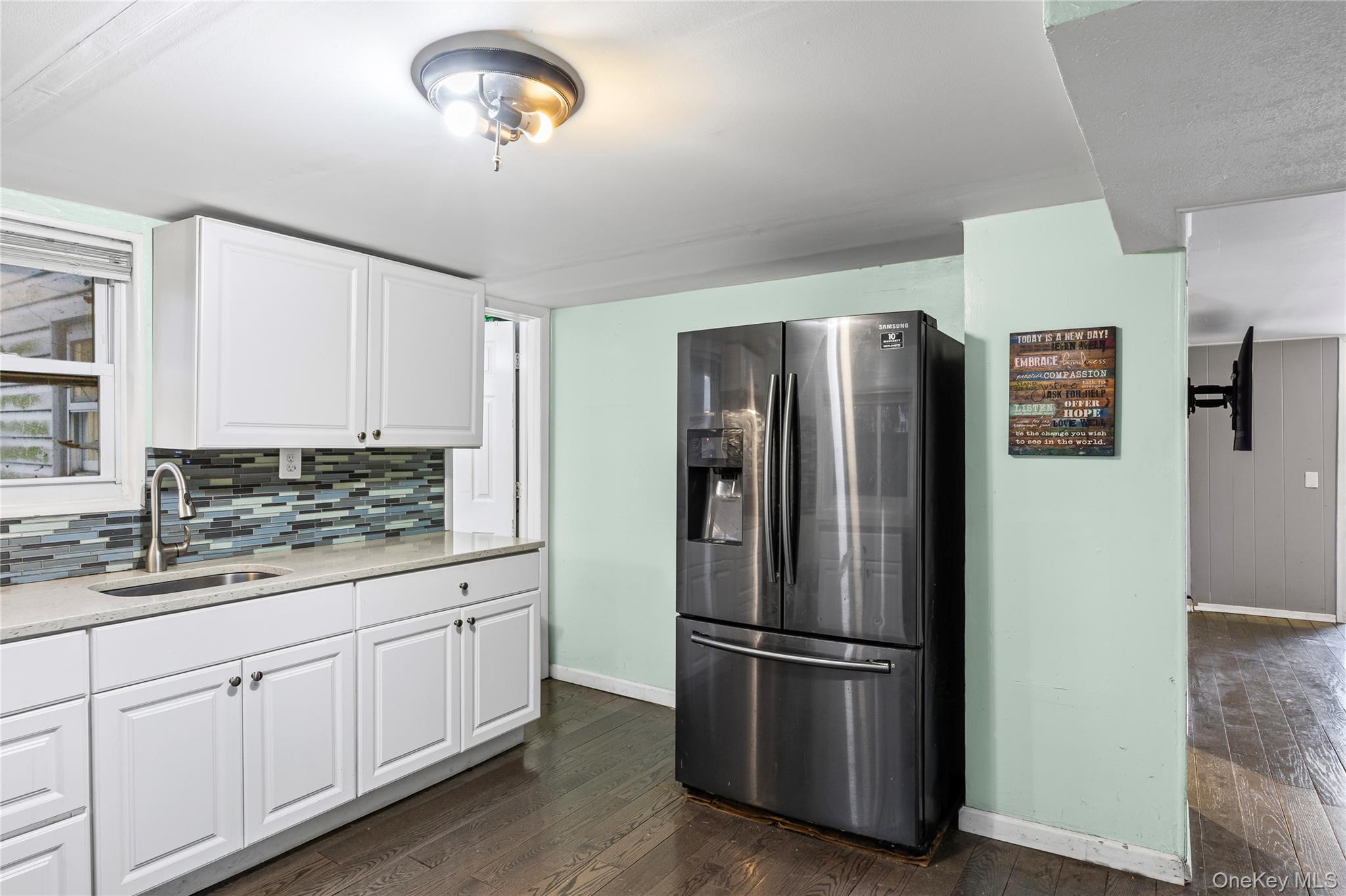 #5 photo, 136 N Delaware Avenue, Lindenhurst , NY 11757