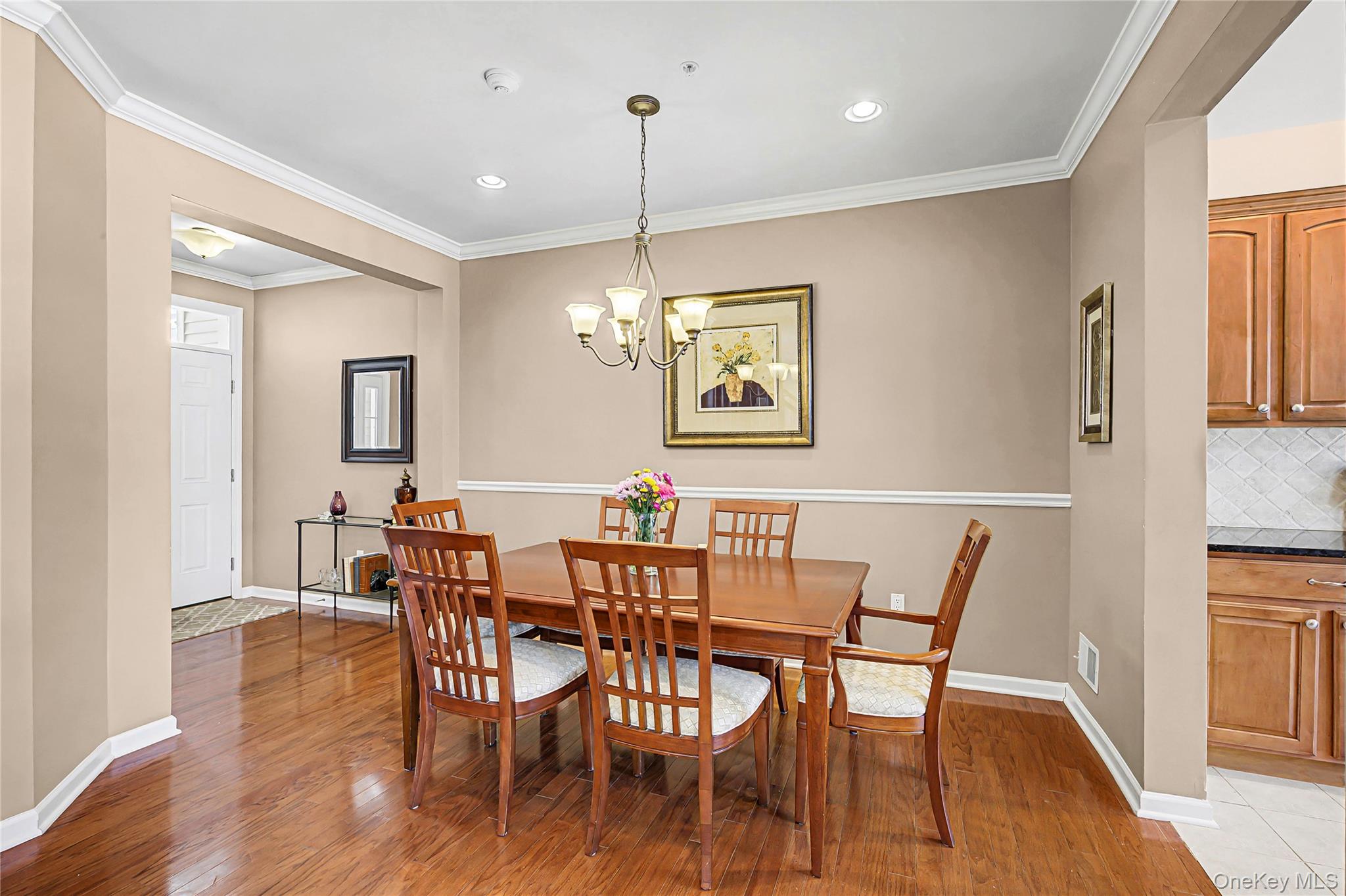 #5 photo, 17 Sonata Court, Lake Grove , NY 11755