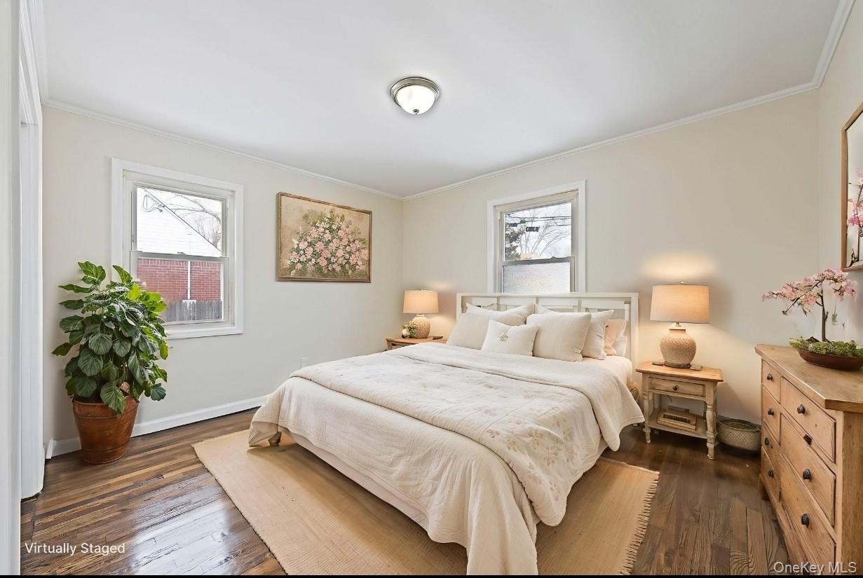 #13 photo, 526 Albert Street, East Meadow , NY 11554