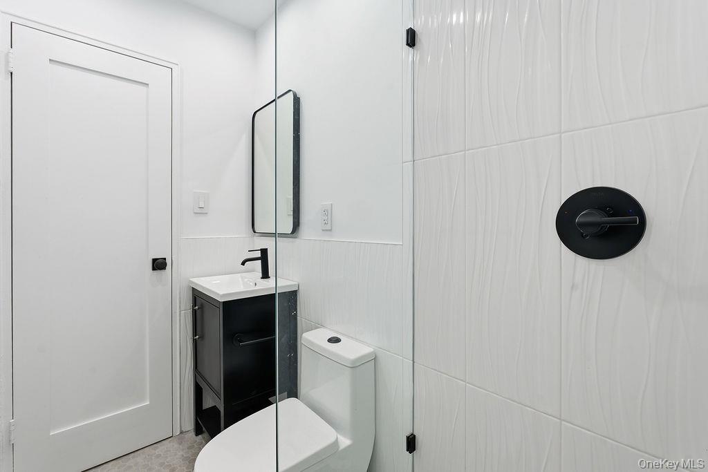 #15 photo, 86-11 151st Avenue, Howard Beach , NY 11414