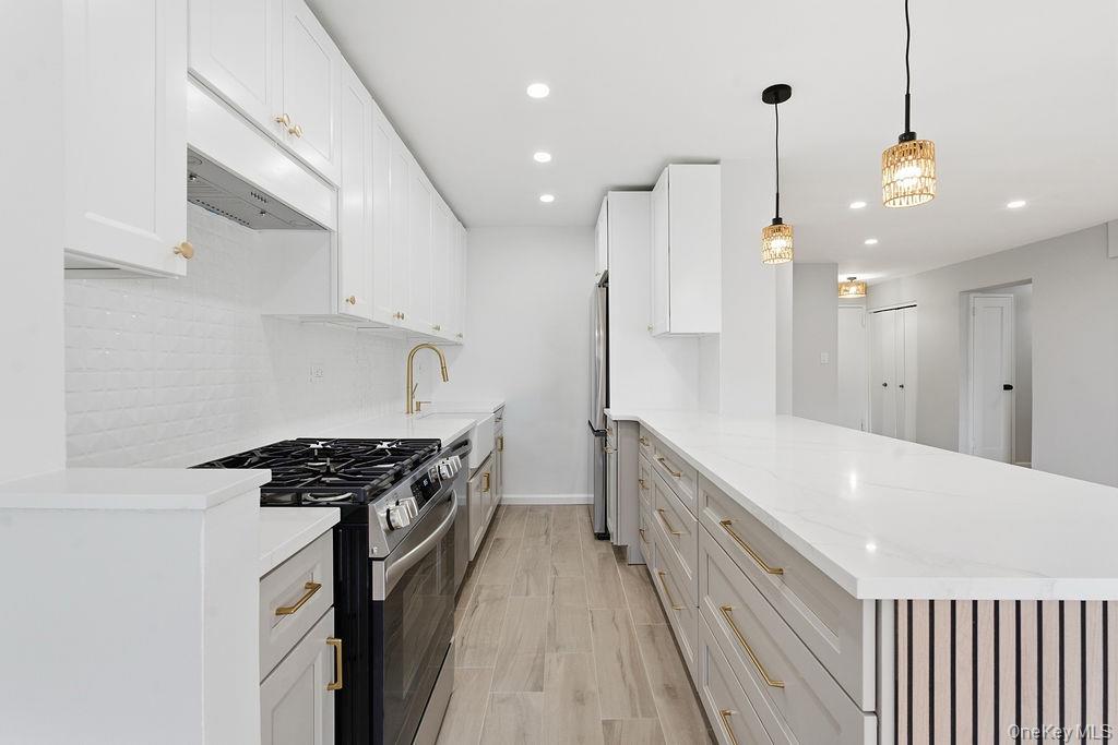 #7 photo, 86-11 151st Avenue, Howard Beach , NY 11414