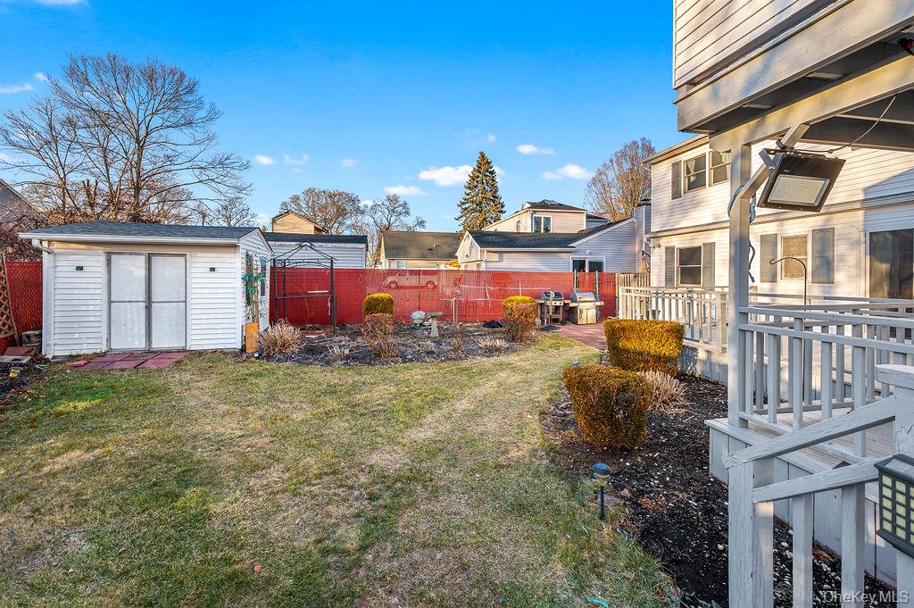 #8 photo, 8 George Drive, サフォーク郡 Mastic , NY 11950