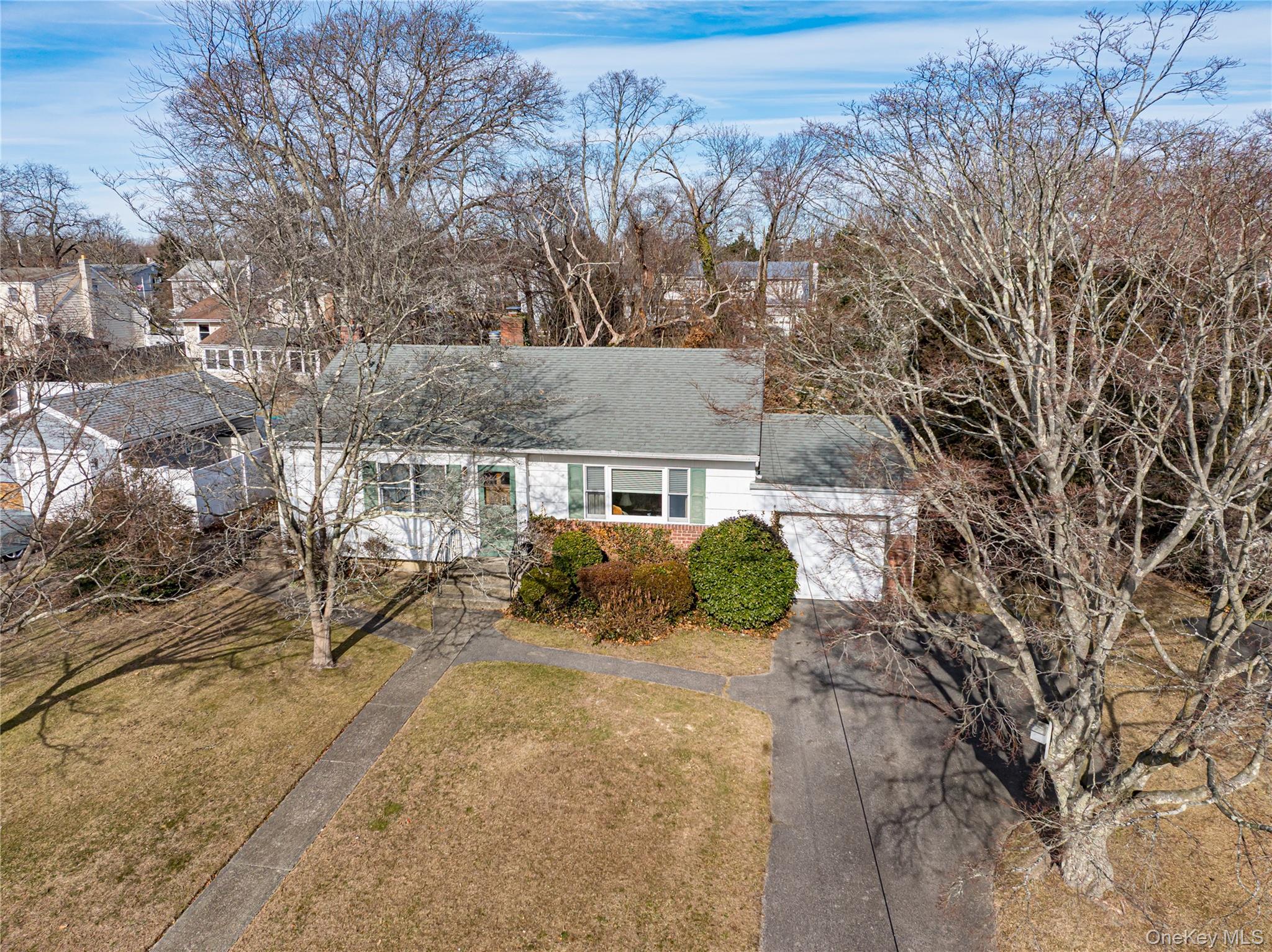#1 photo, 67 Edgewood Road, West Islip , NY 11795