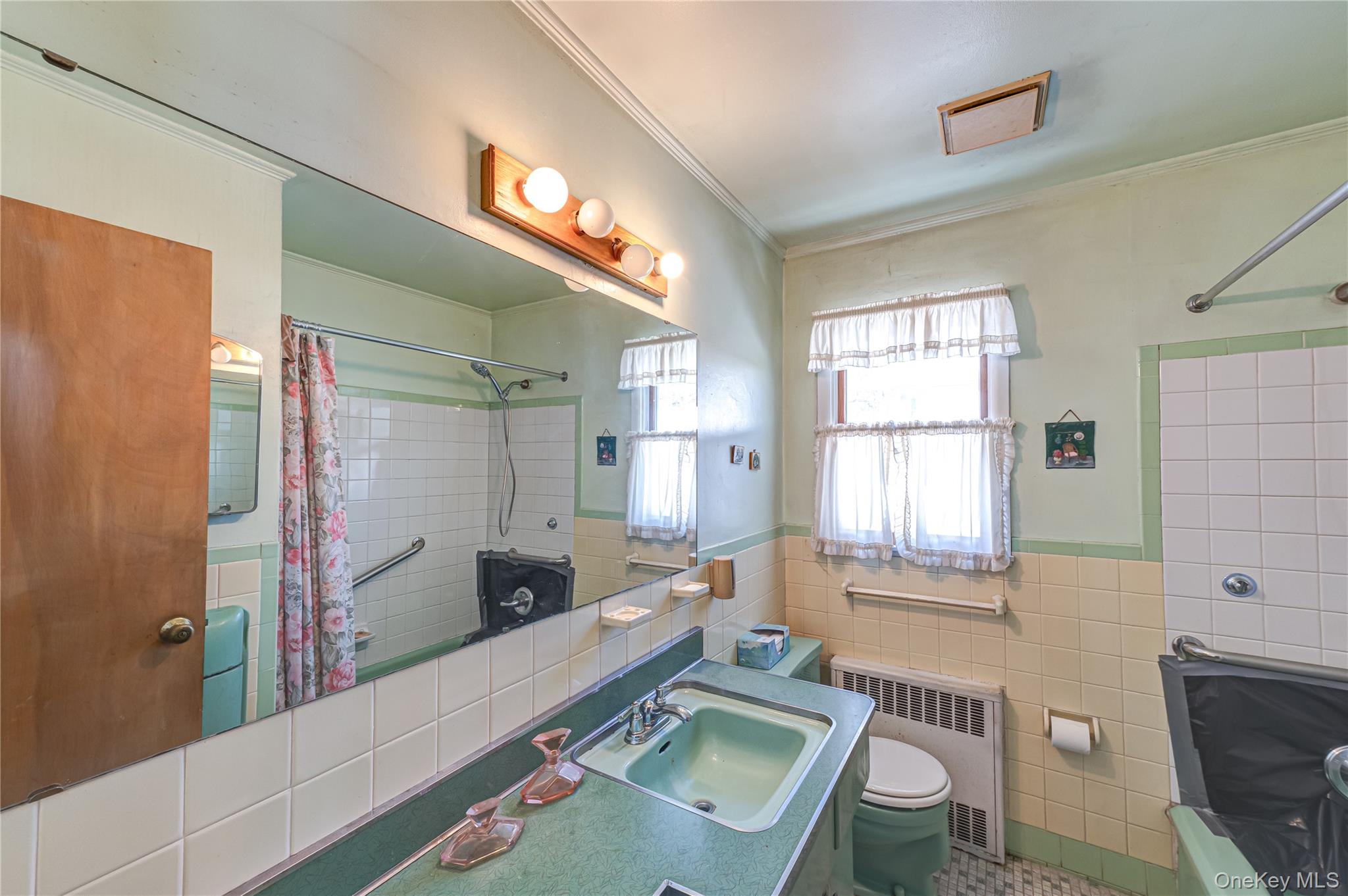 #11 photo, 67 Edgewood Road, West Islip , NY 11795