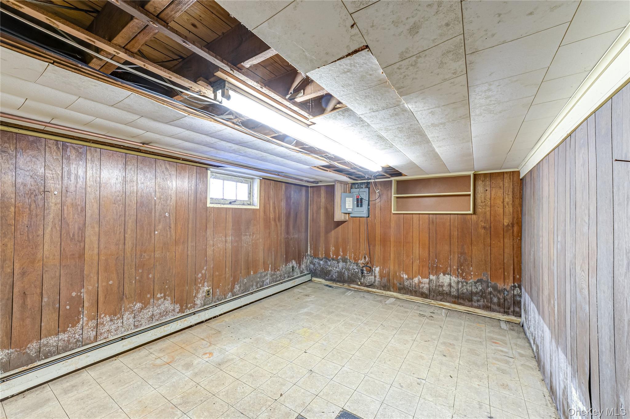 #18 photo, 67 Edgewood Road, West Islip , NY 11795