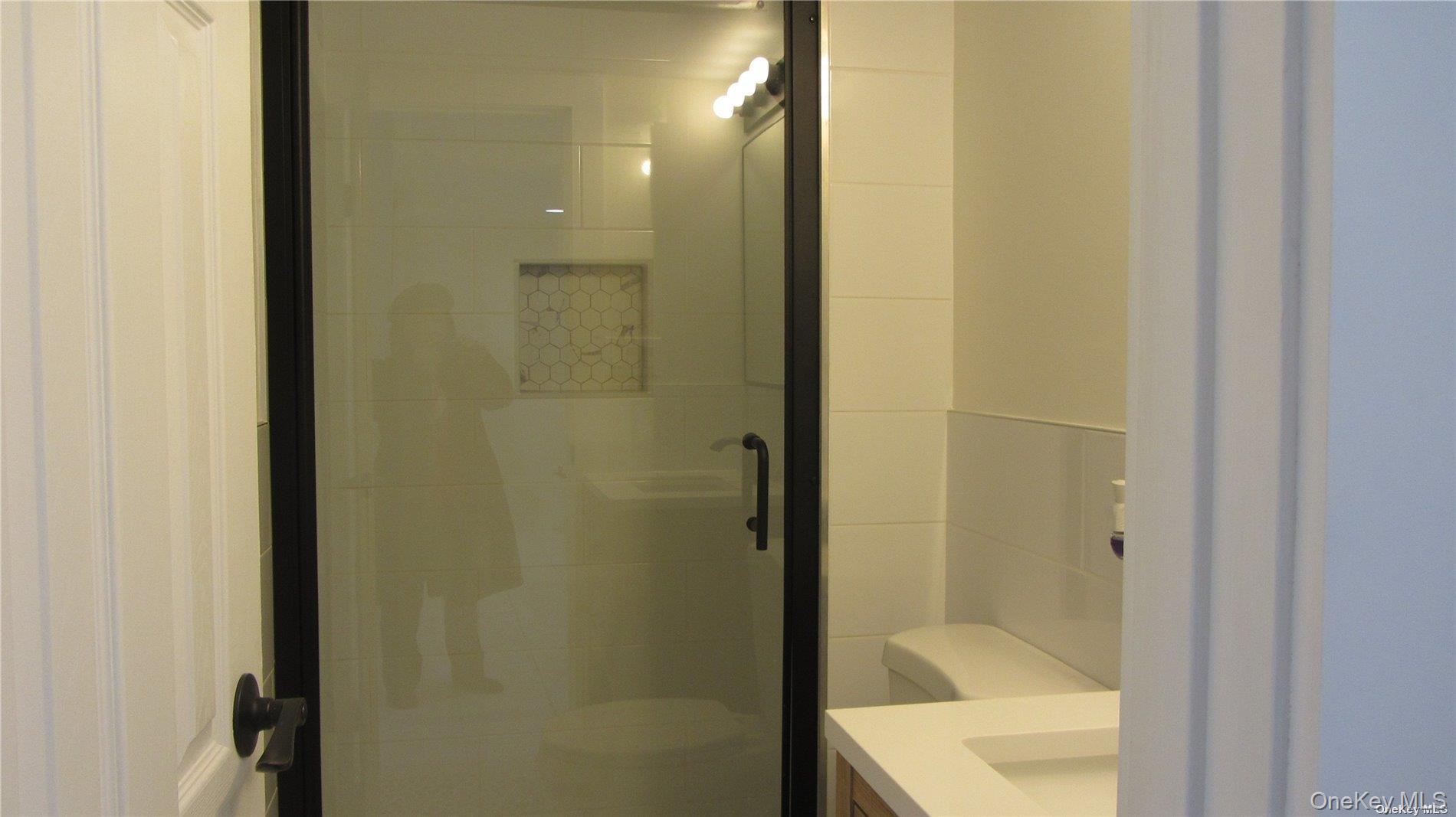 #15 photo, 367 Columbus Parkway, Mineola , NY 11501