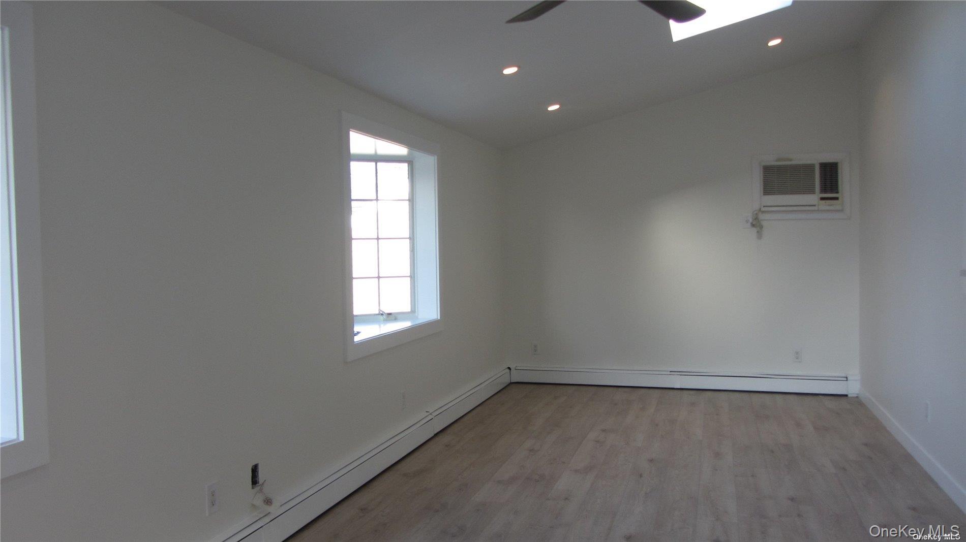 #2 photo, 367 Columbus Parkway, Mineola , NY 11501