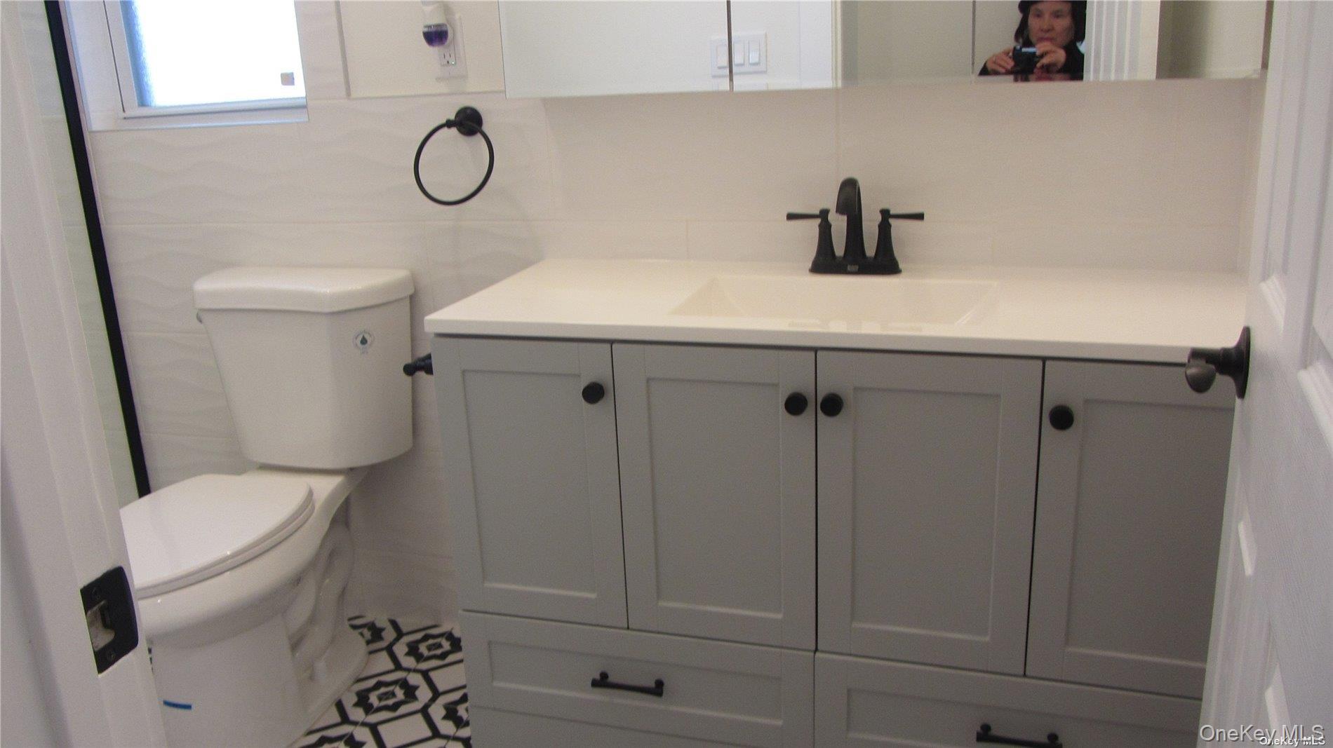 #6 photo, 367 Columbus Parkway, Mineola , NY 11501