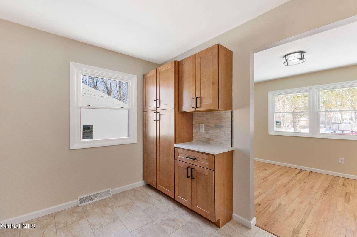 #12 photo, 38 Greenridge Drive, Clifton Park , NY 12065