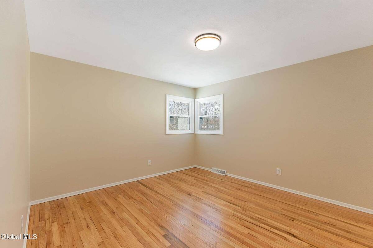 #15 photo, 38 Greenridge Drive, Clifton Park , NY 12065