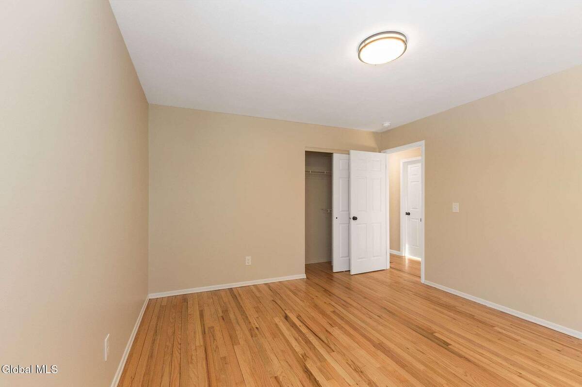 #16 photo, 38 Greenridge Drive, Clifton Park , NY 12065