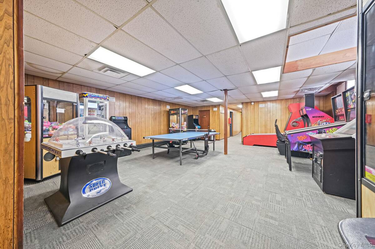 #13 photo, 131 S Emerson Avenue, #216, Montauk , NY 11954