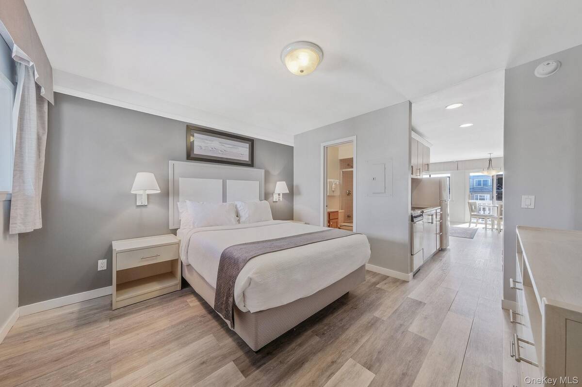 #6 photo, 131 S Emerson Avenue, #216, Montauk , NY 11954