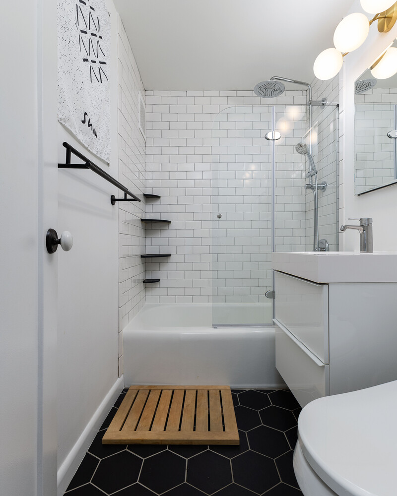 #17 photo, 488 OCEAN Parkway, Kensington , NY 11218