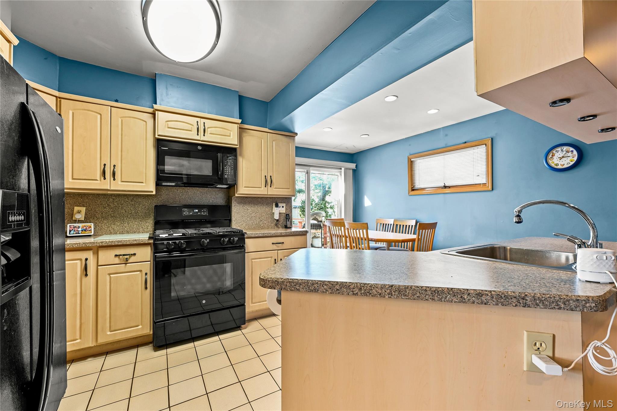 #4 photo, 7358 189th Street, Fresh Meadows , NY 11366