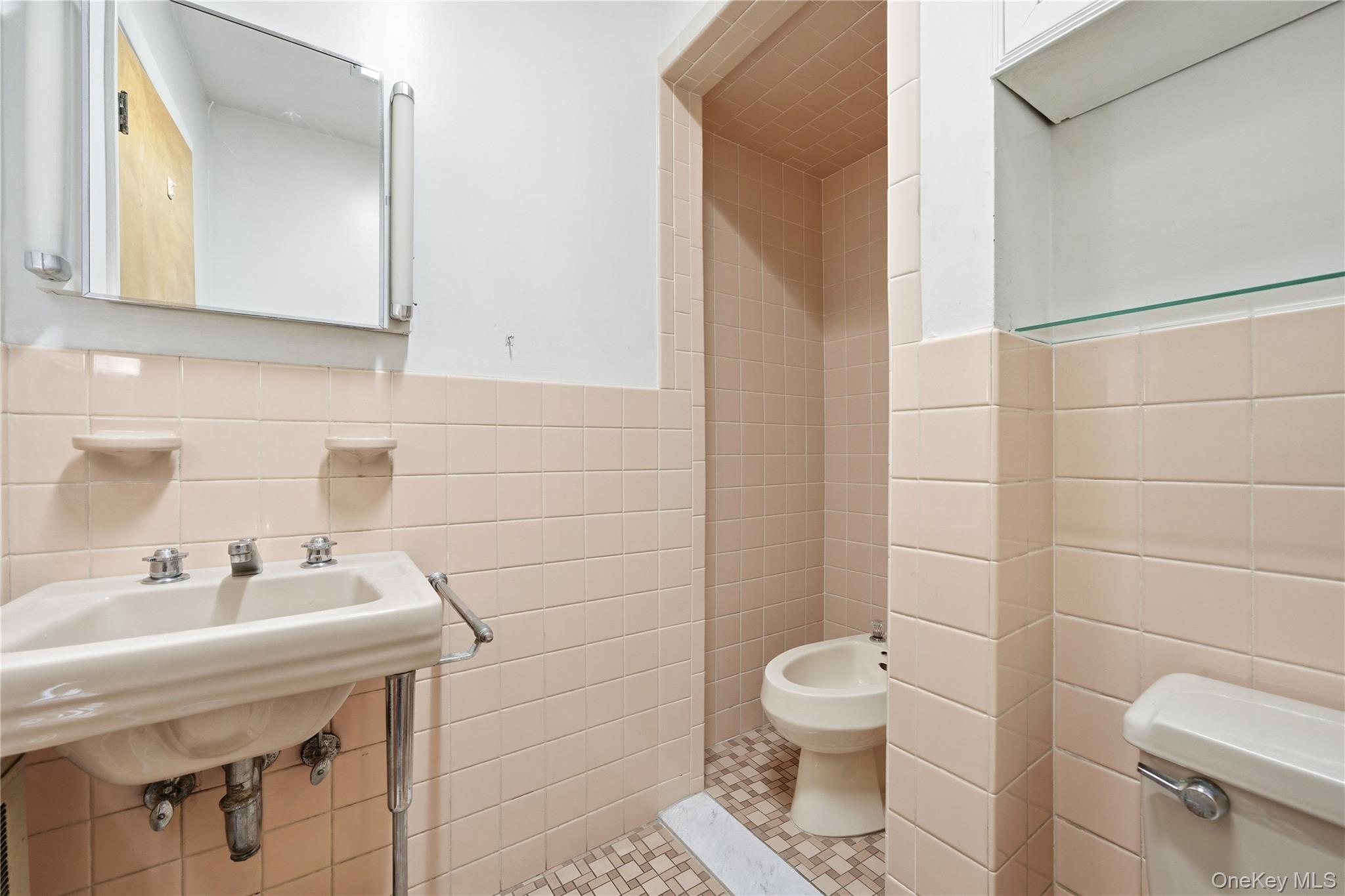 #16 photo, 311 Cedar Street, South Hempstead , NY 11550