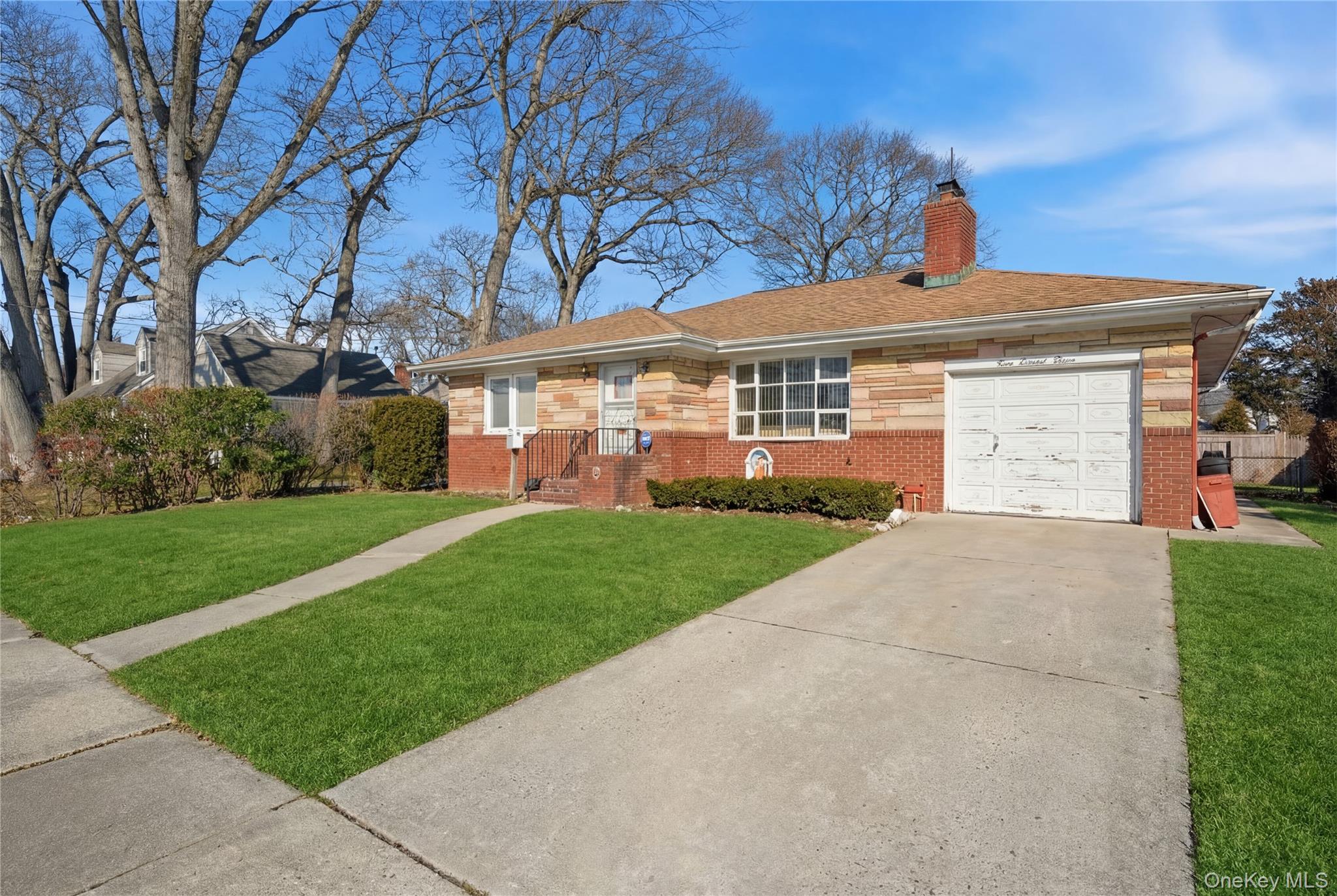 #3 photo, 311 Cedar Street, South Hempstead , NY 11550