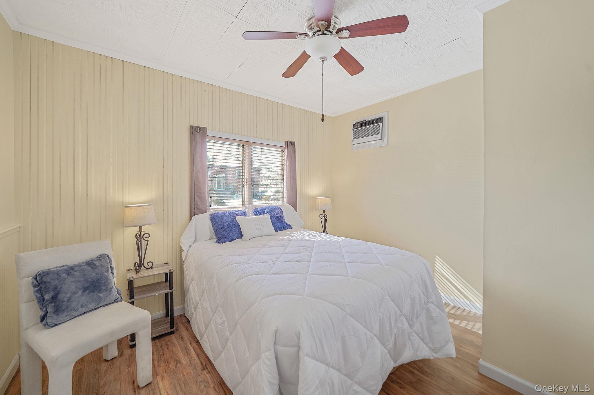 #14 photo, 247 Starke Avenue, Нассау ‖ East Meadow , NY 11554