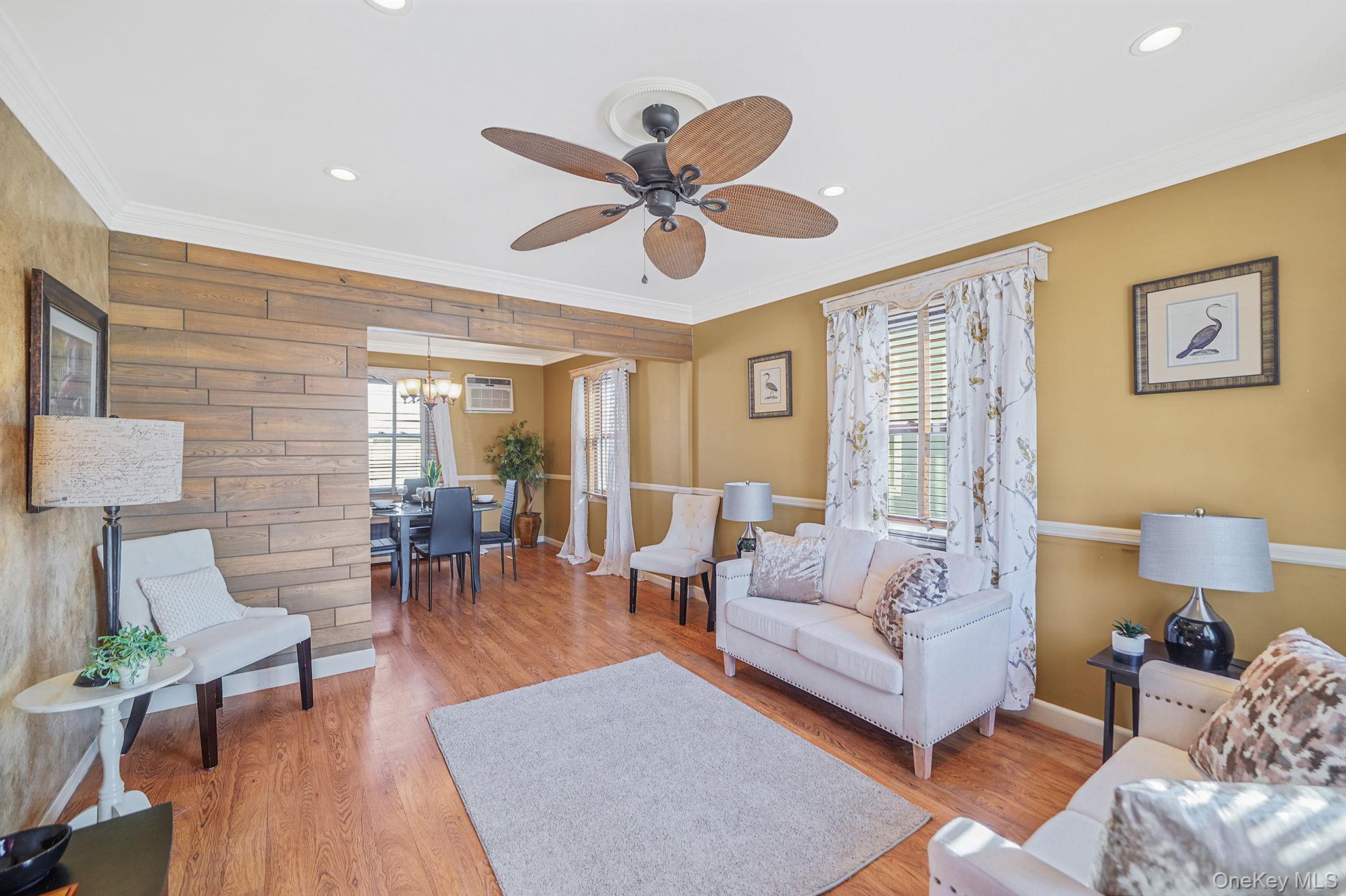 #3 photo, 247 Starke Avenue, Нассау ‖ East Meadow , NY 11554