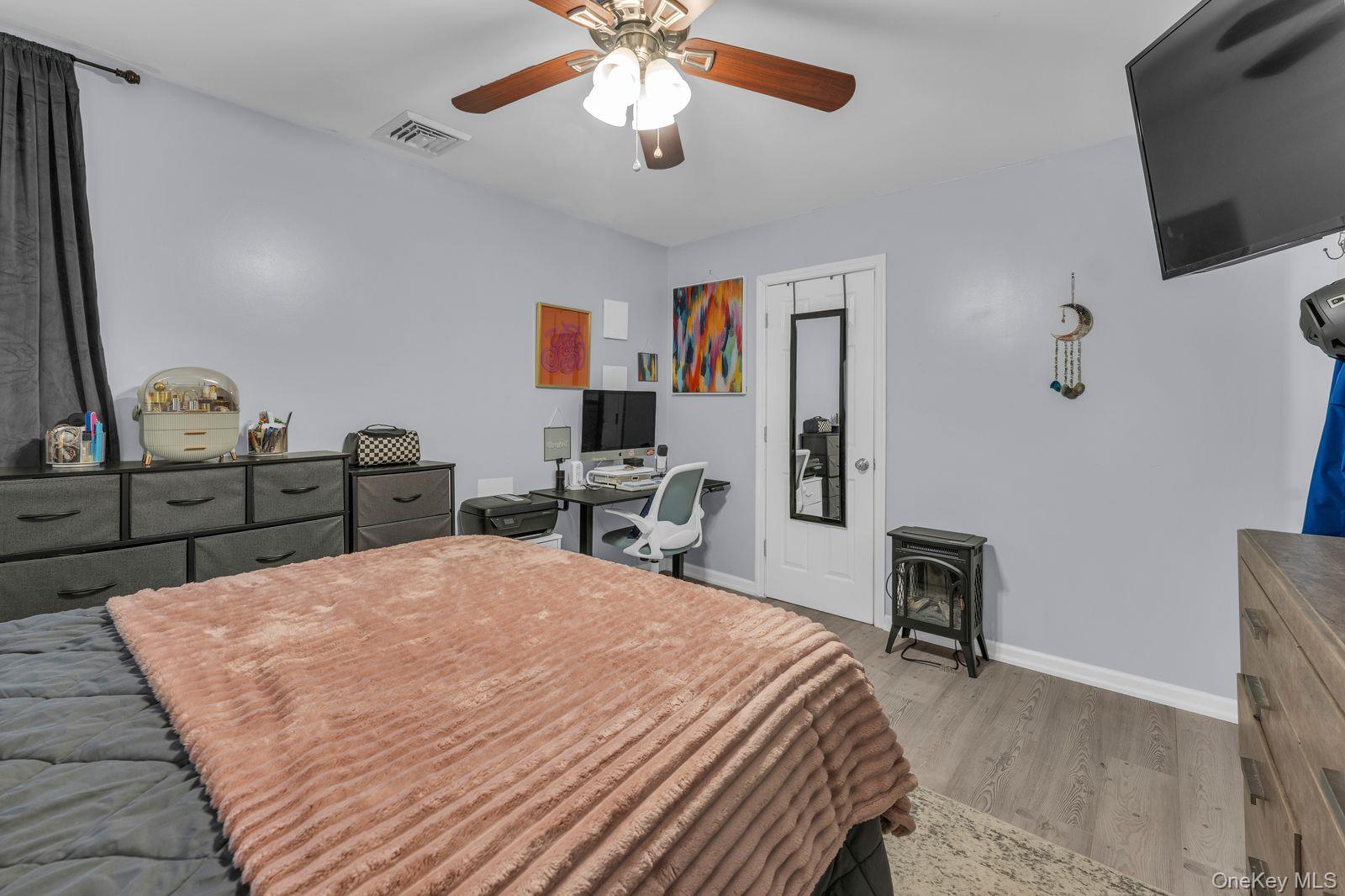 #16 photo, 79 Stuyvesant Avenue, Mastic , NY 11950