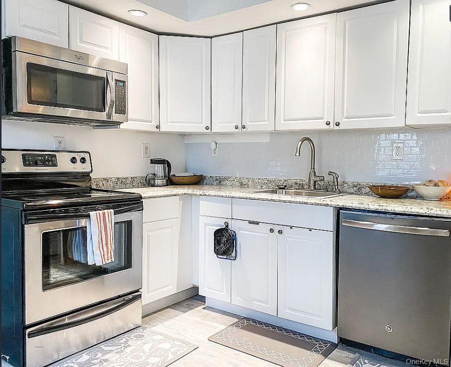 #2 photo, 79 Stuyvesant Avenue, Mastic , NY 11950