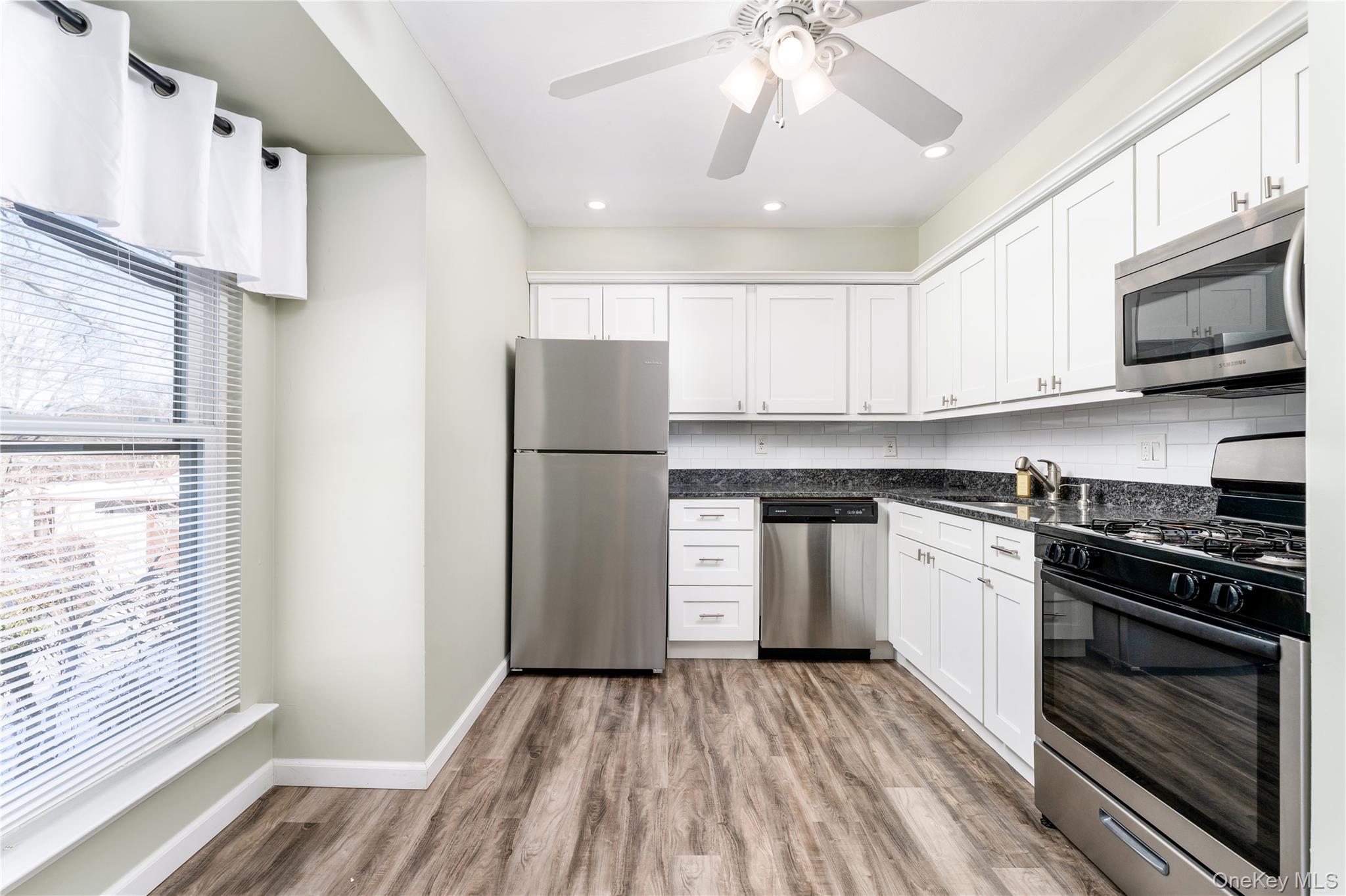 #2 photo, 2 Dogwood, 东长岛 Selden , NY 11784