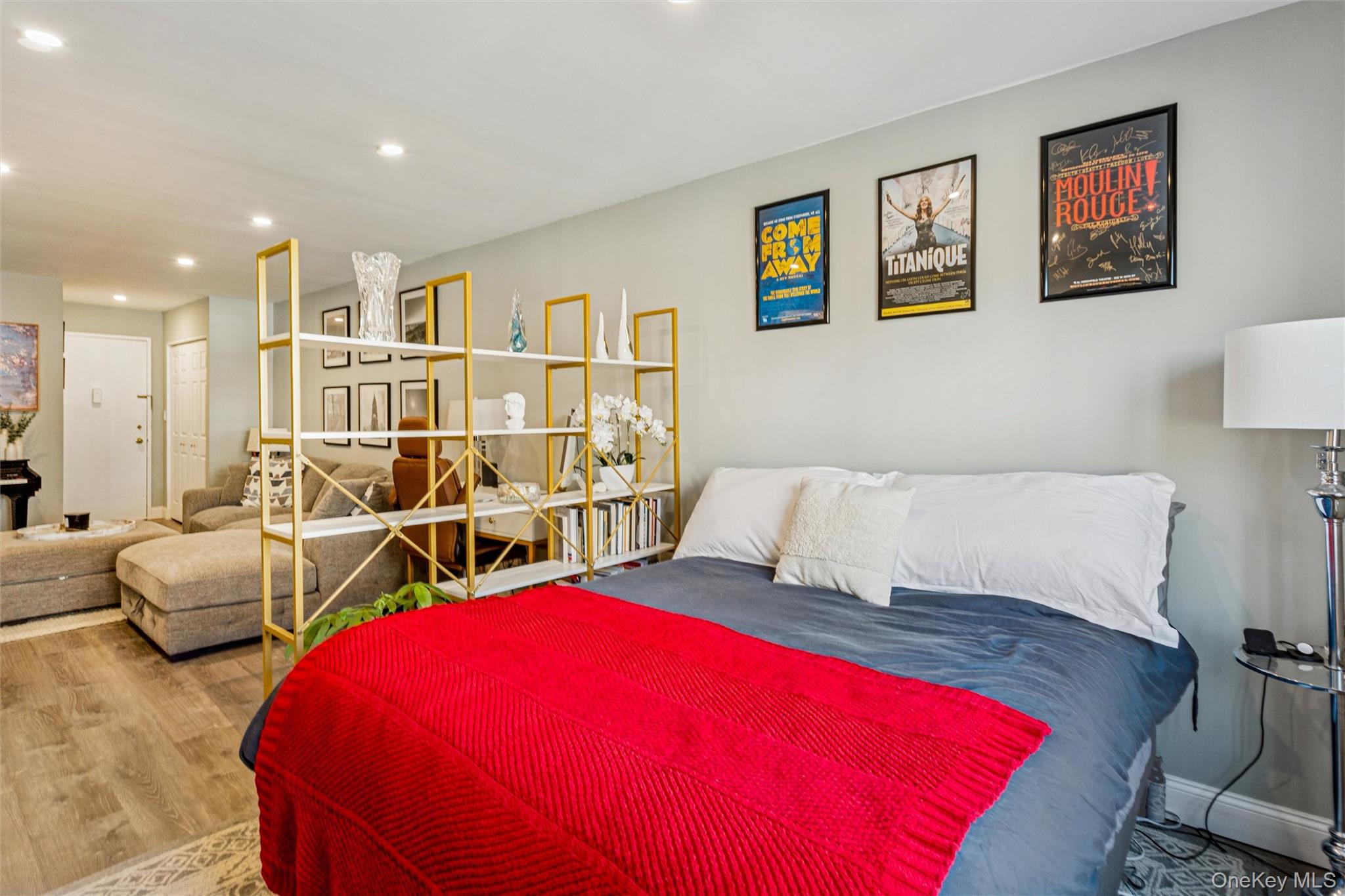 #12 photo, 700 Shore Road, नासाउ काउंटी Long Beach , NY 11561