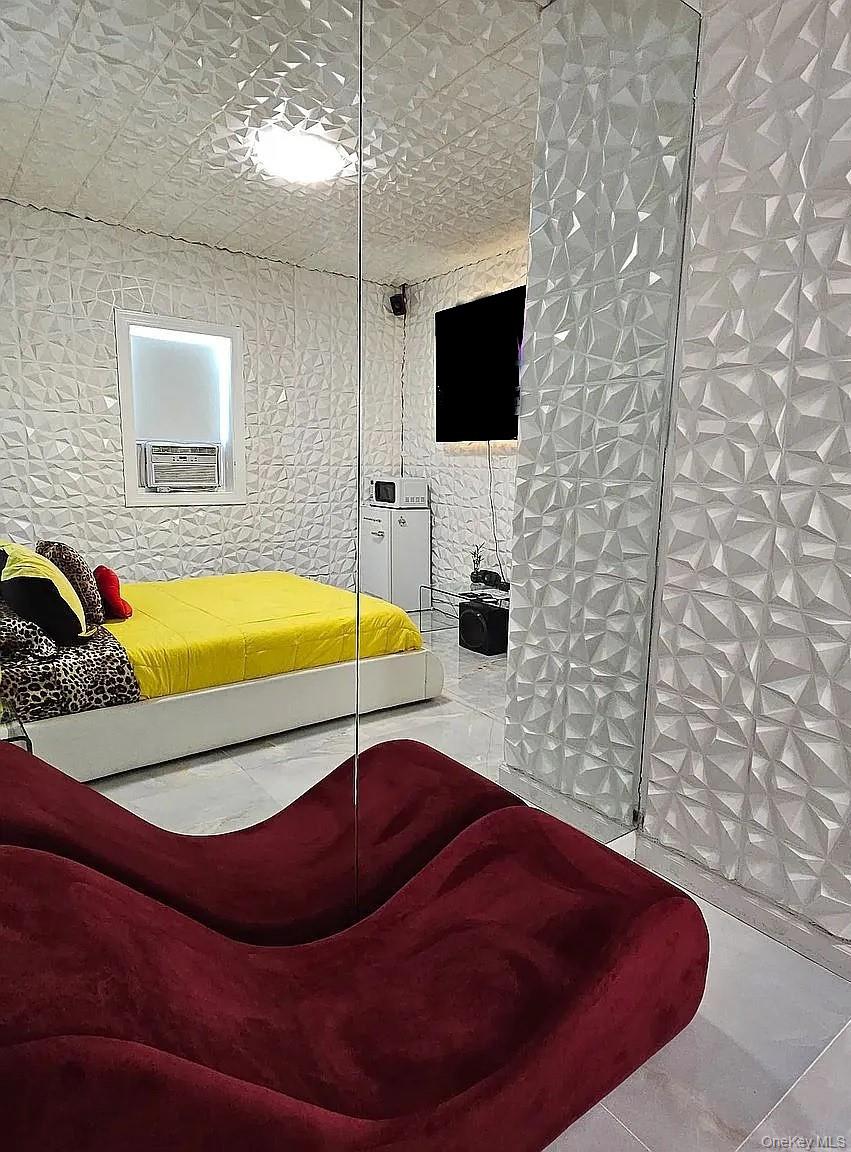 #8 photo, 9417 Pitkin Avenue, クイーンズ区 Ozone Park , NY 11417