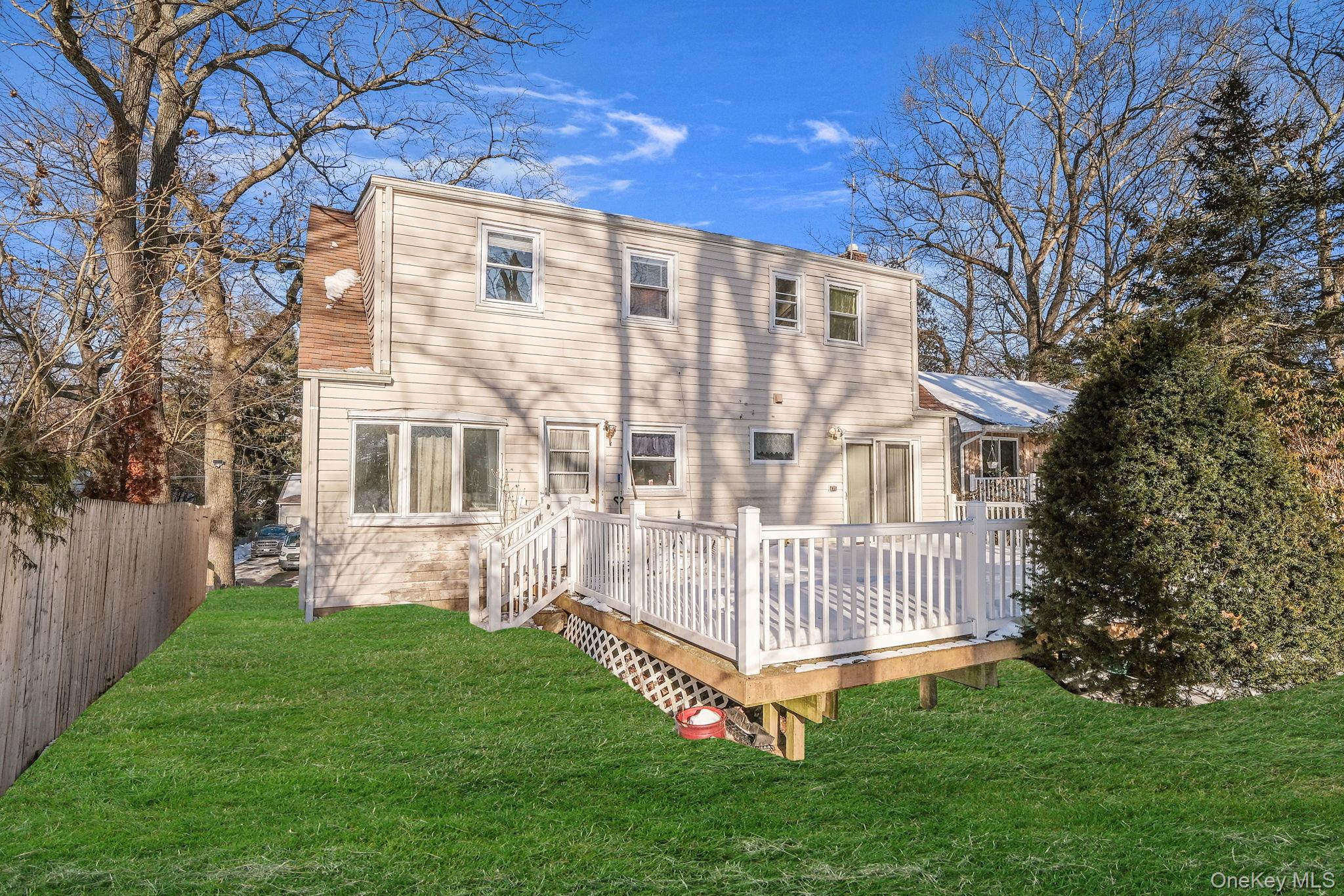 #5 photo, 21 Valleywood Drive, Huntington Station , NY 11746