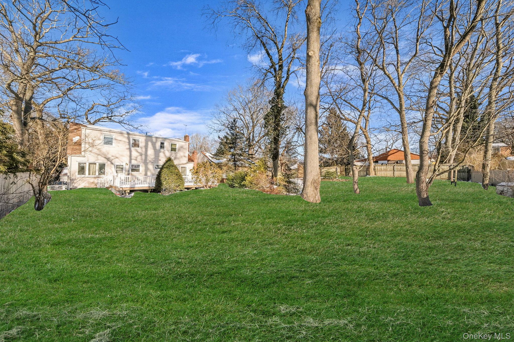 #7 photo, 21 Valleywood Drive, Huntington Station , NY 11746