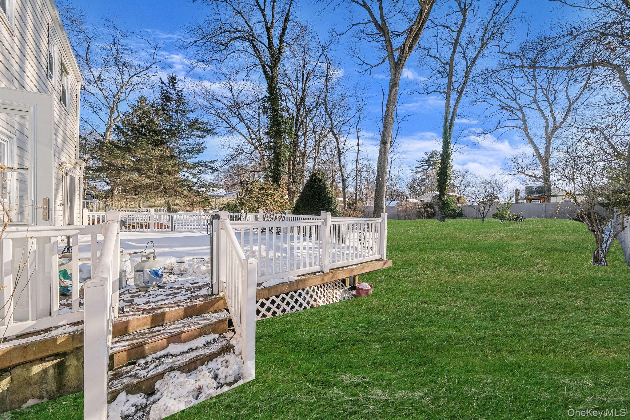 #9 photo, 21 Valleywood Drive, Huntington Station , NY 11746